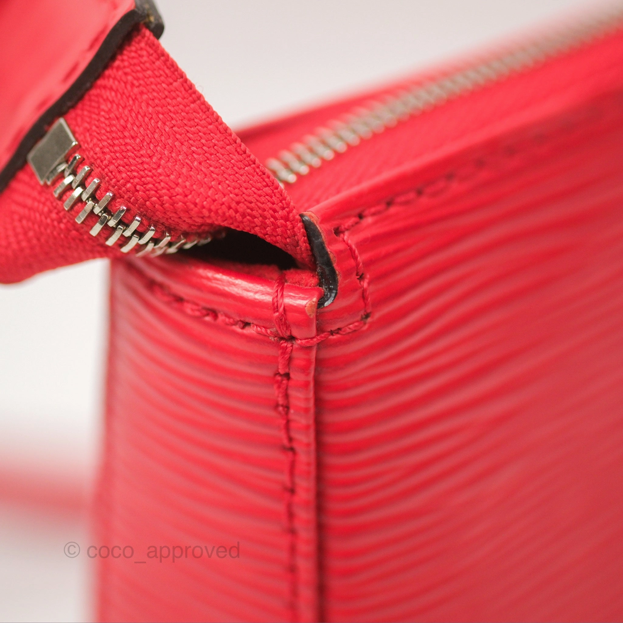 Louis Vuitton Epi Pochette Accessories NM Red