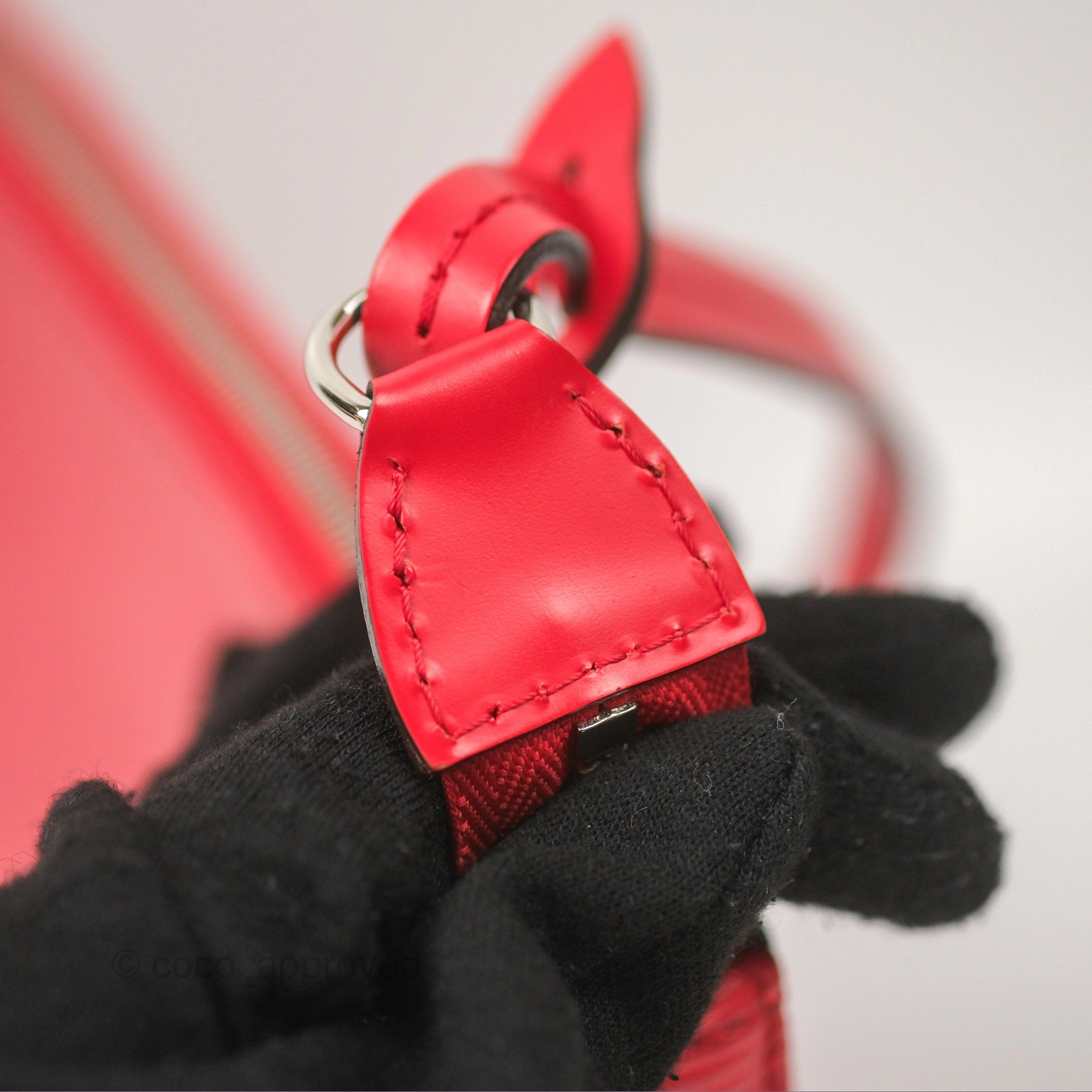 Louis Vuitton Epi Pochette Accessories NM Red