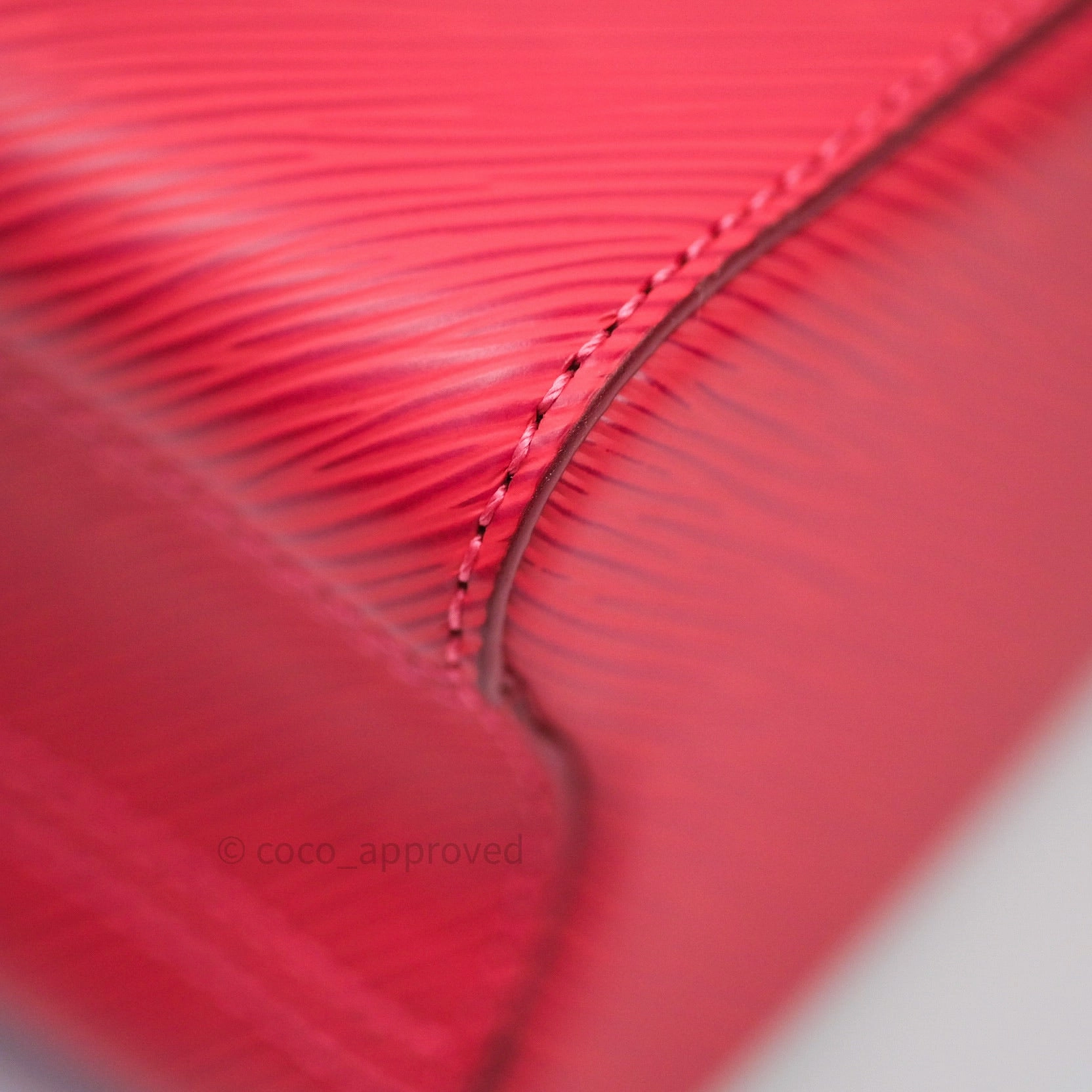 Louis Vuitton Epi Twist Shoulder Bag MM Coquelicot