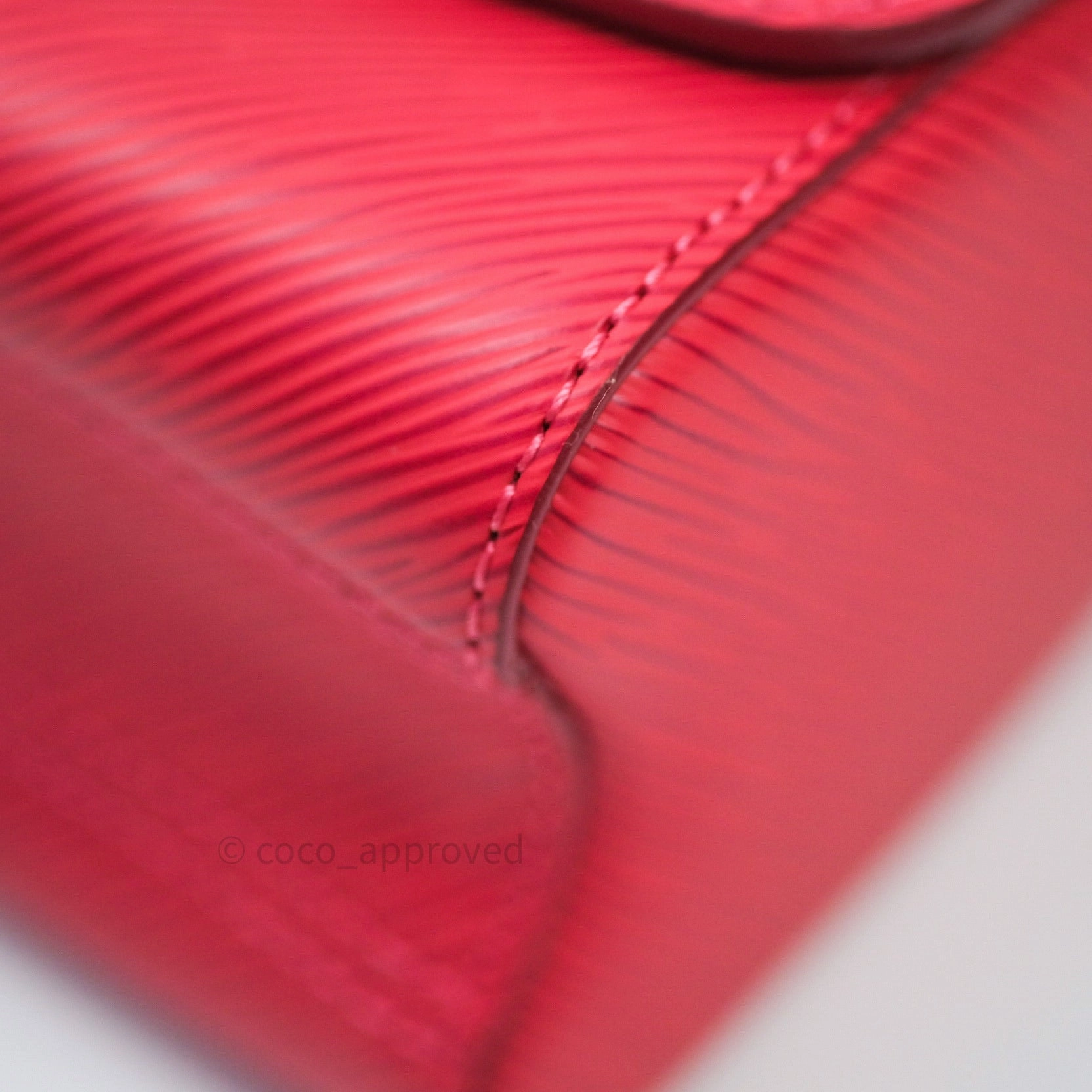 Louis Vuitton Epi Twist Shoulder Bag MM Coquelicot