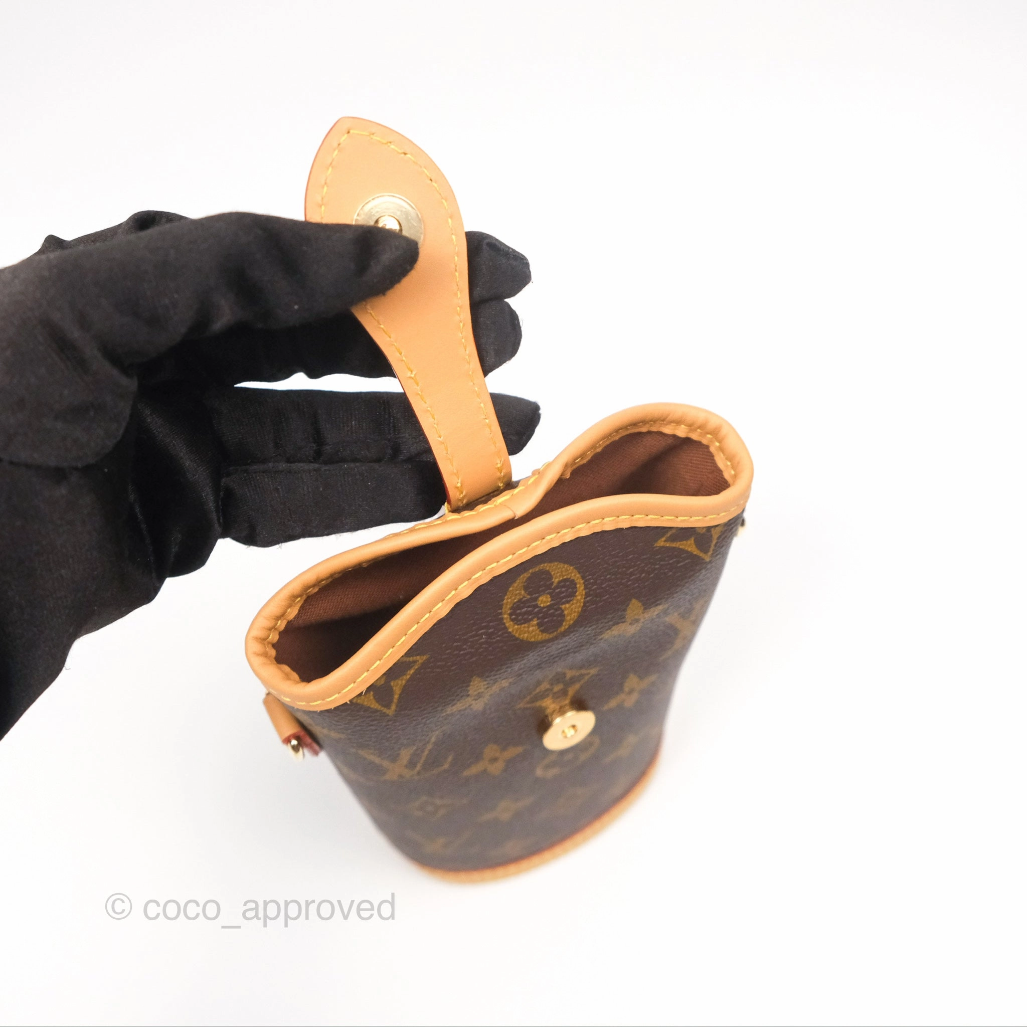 Louis Vuitton Fold Me Pouch Monogram Canvas