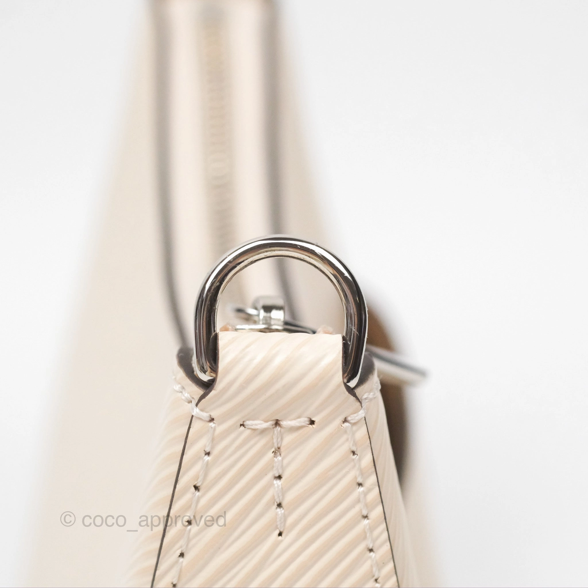 Louis Vuitton Marellini Quartz Silver Hardware
