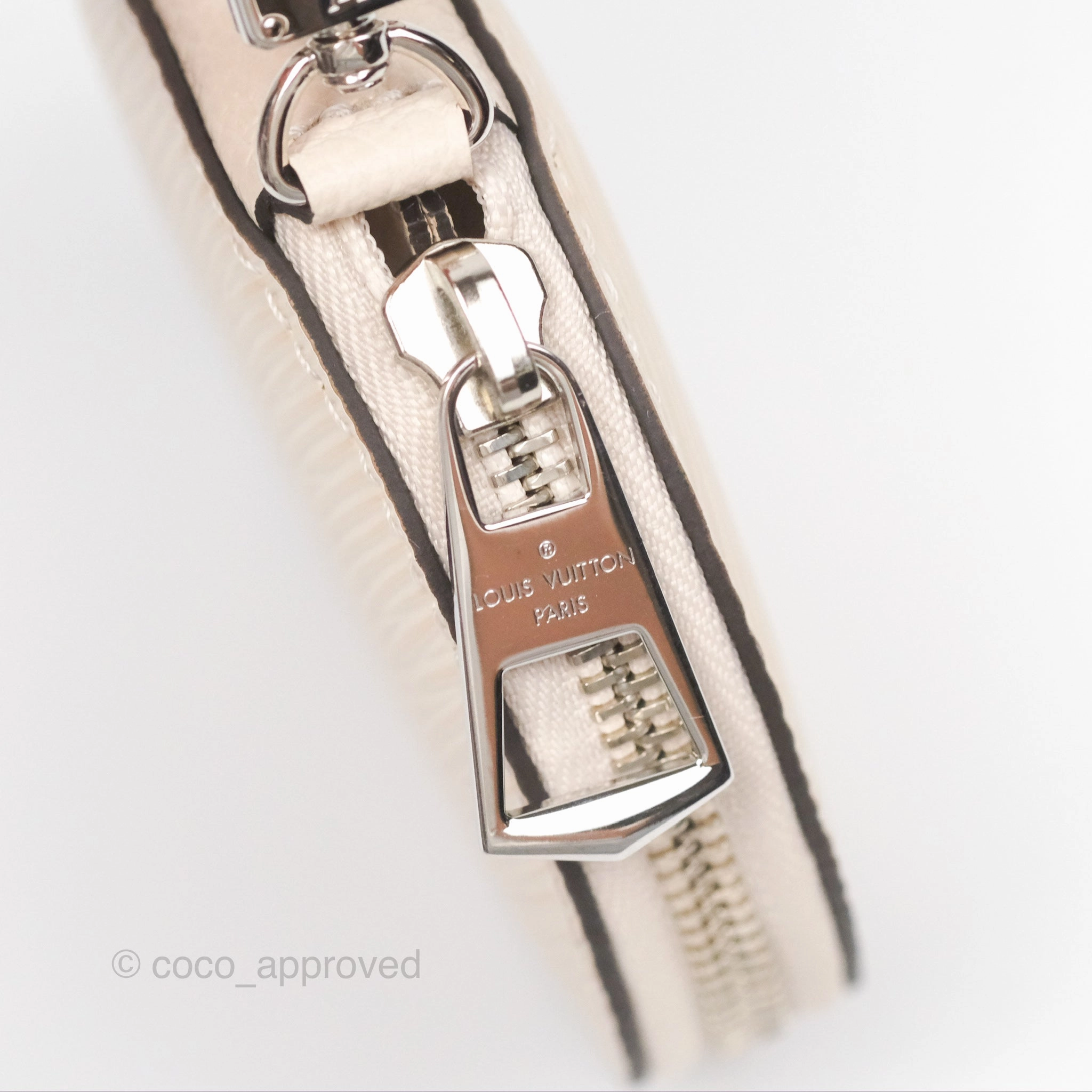 Louis Vuitton Marellini Quartz Silver Hardware
