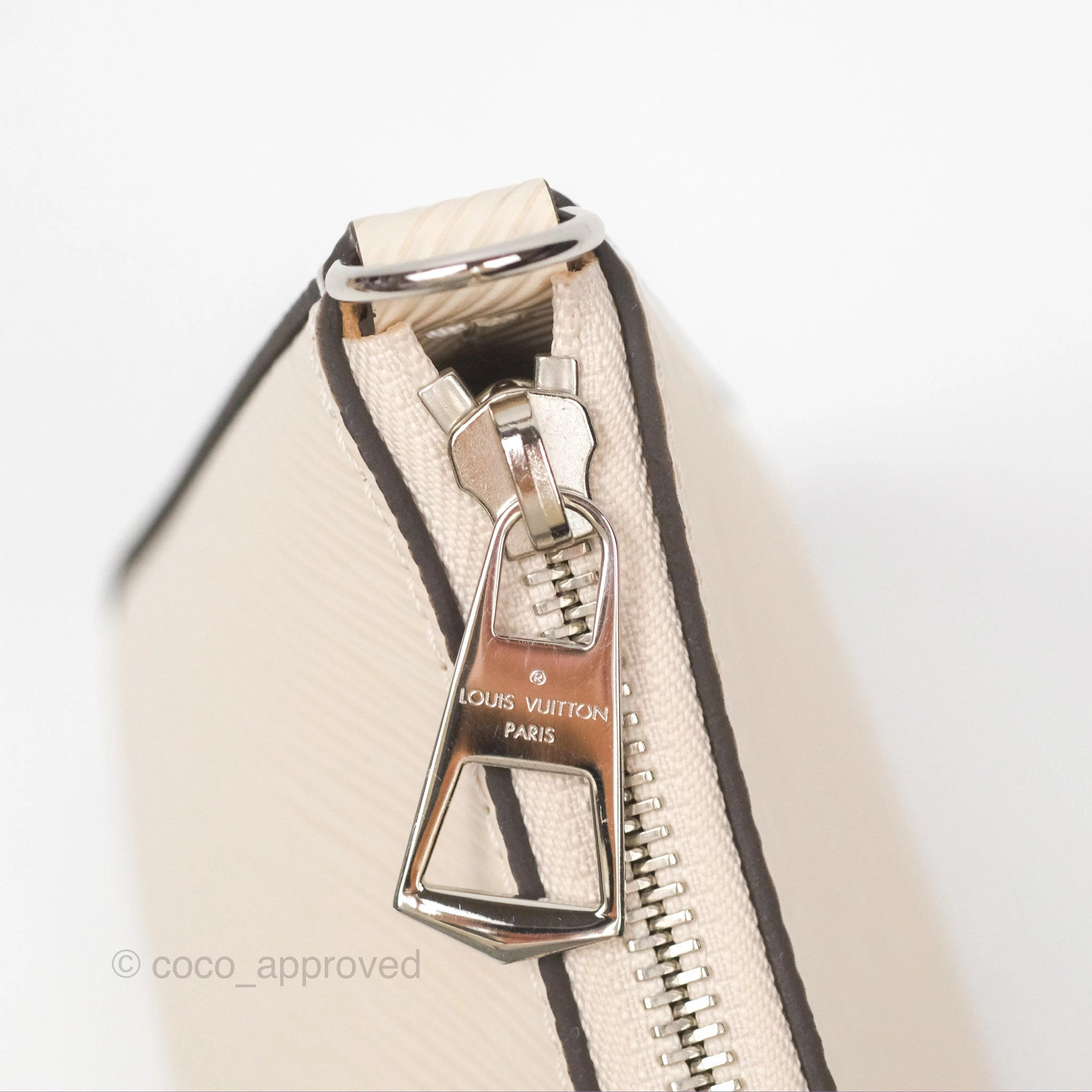 Louis Vuitton Marellini Quartz Silver Hardware