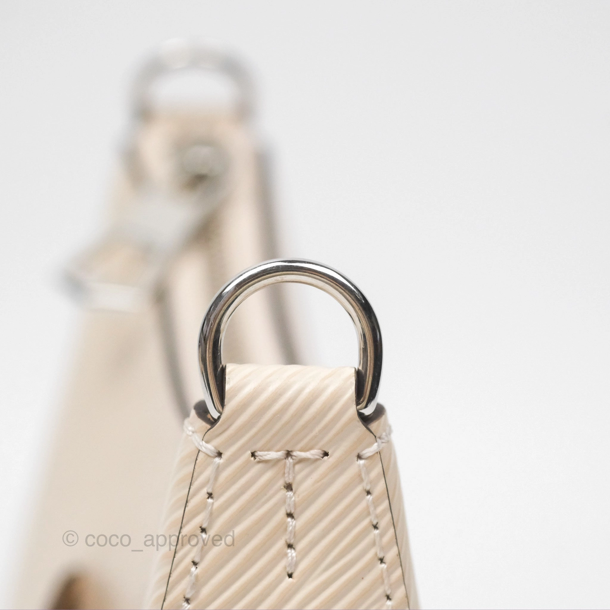 Louis Vuitton Marellini Quartz Silver Hardware