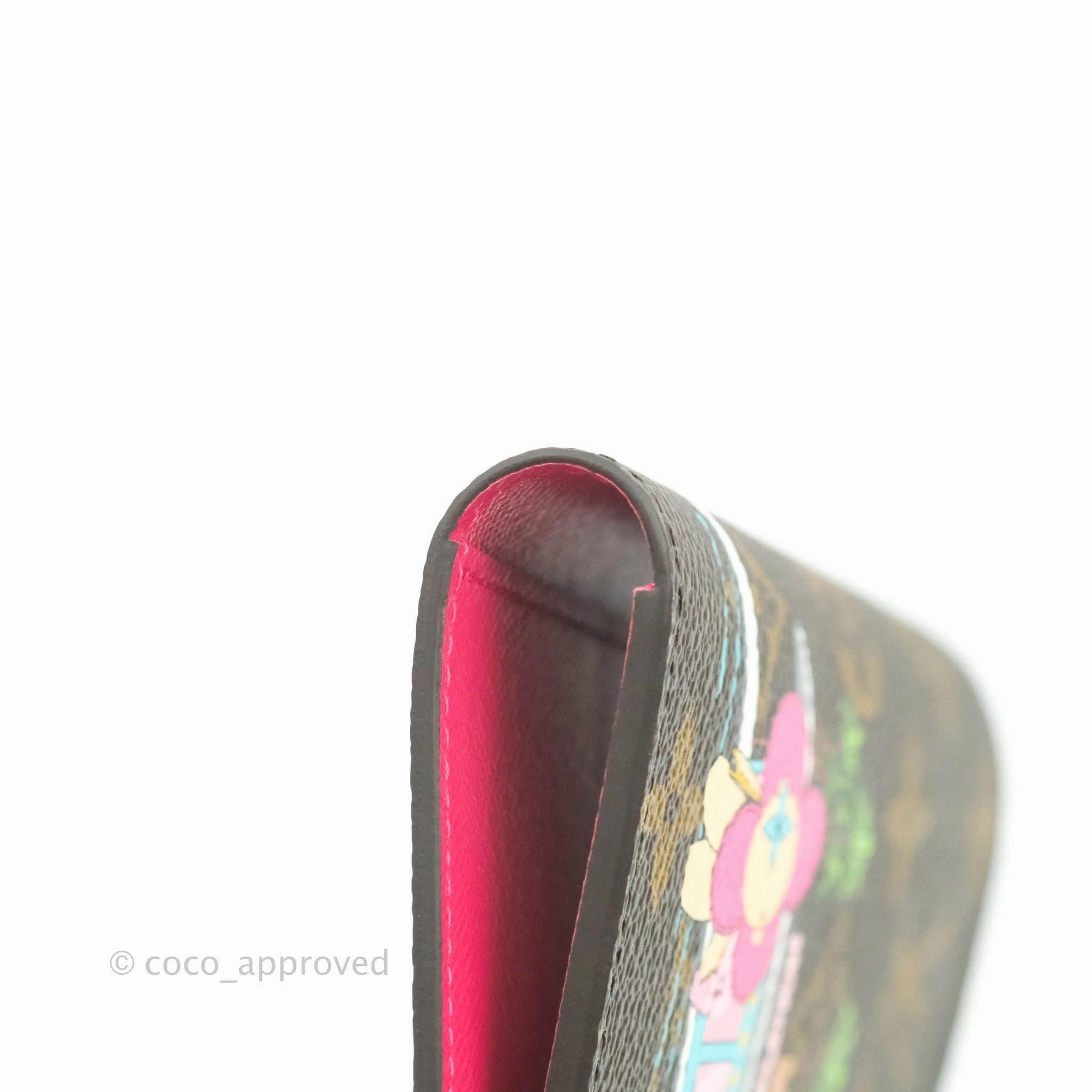 Louis Vuitton Monogram Christmas Animation Hollywood Passport Cover Fuchsia 2021