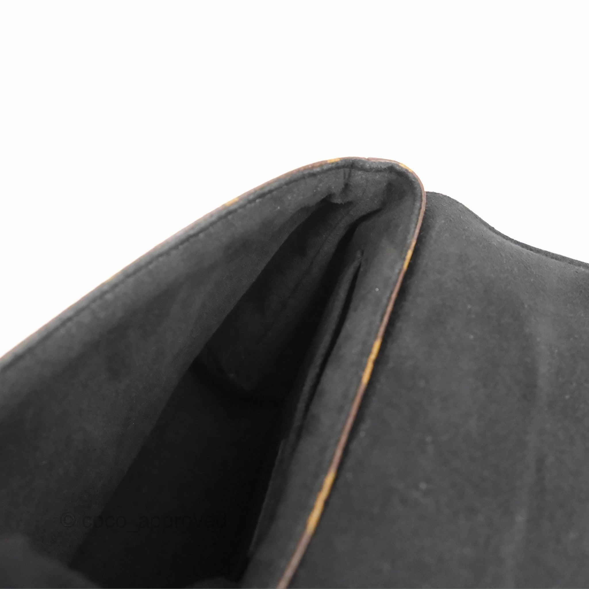 Louis Vuitton Monogram Locky BB Black