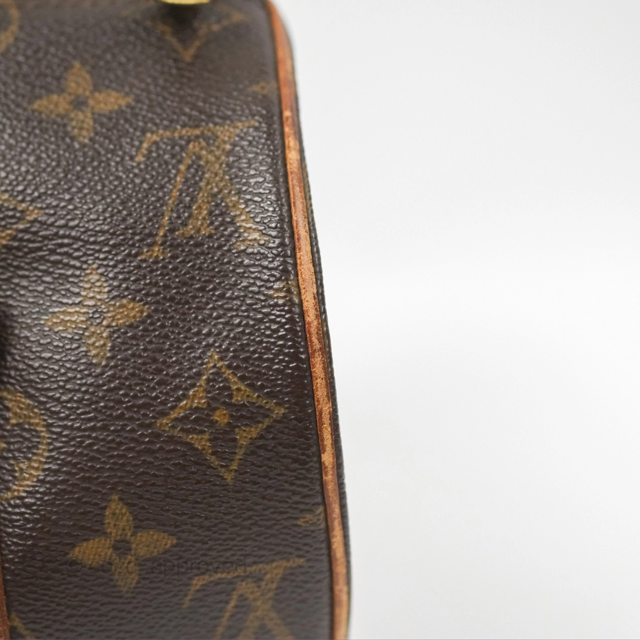 Louis Vuitton Monogram Papillon 26