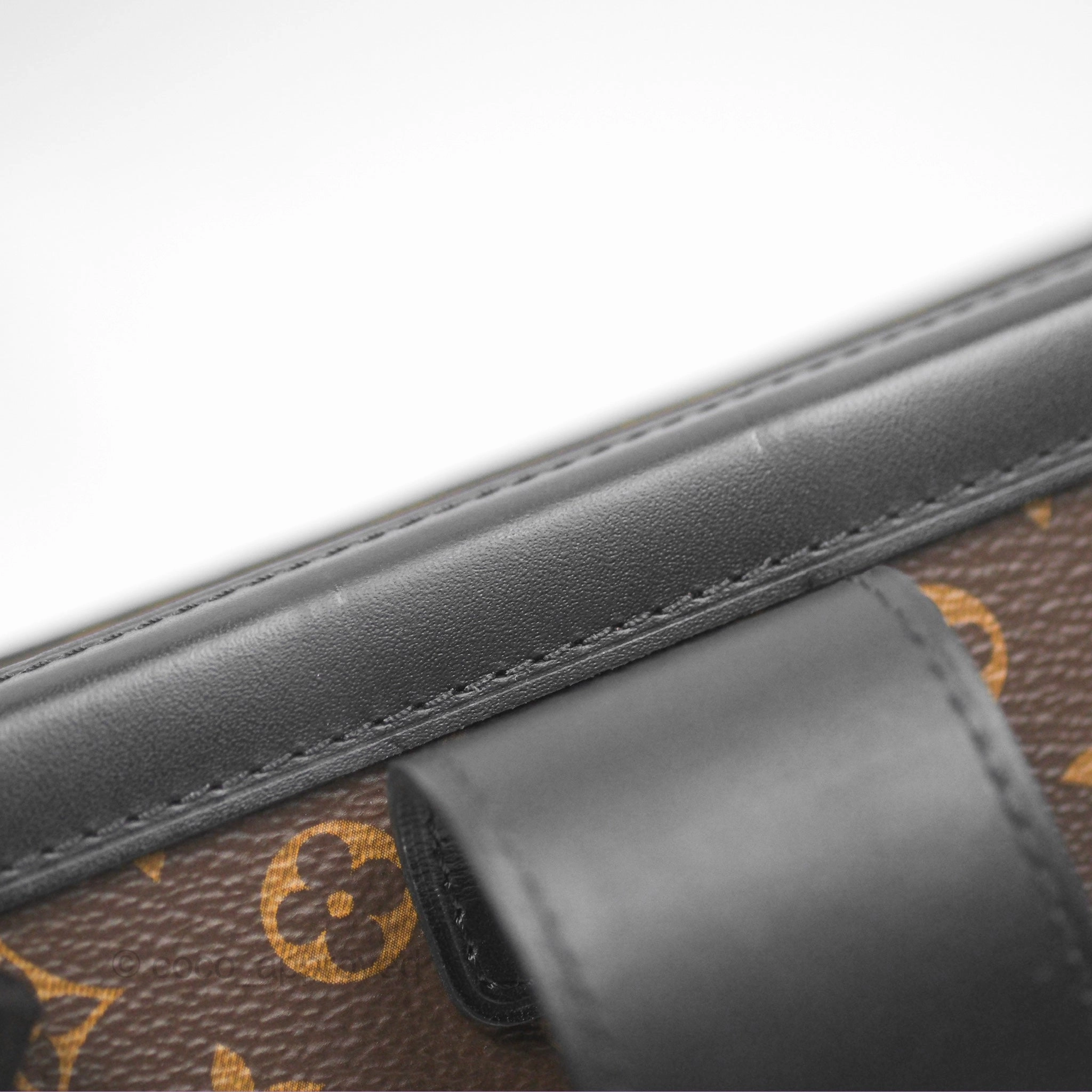 Louis Vuitton Monogram Petite Malle