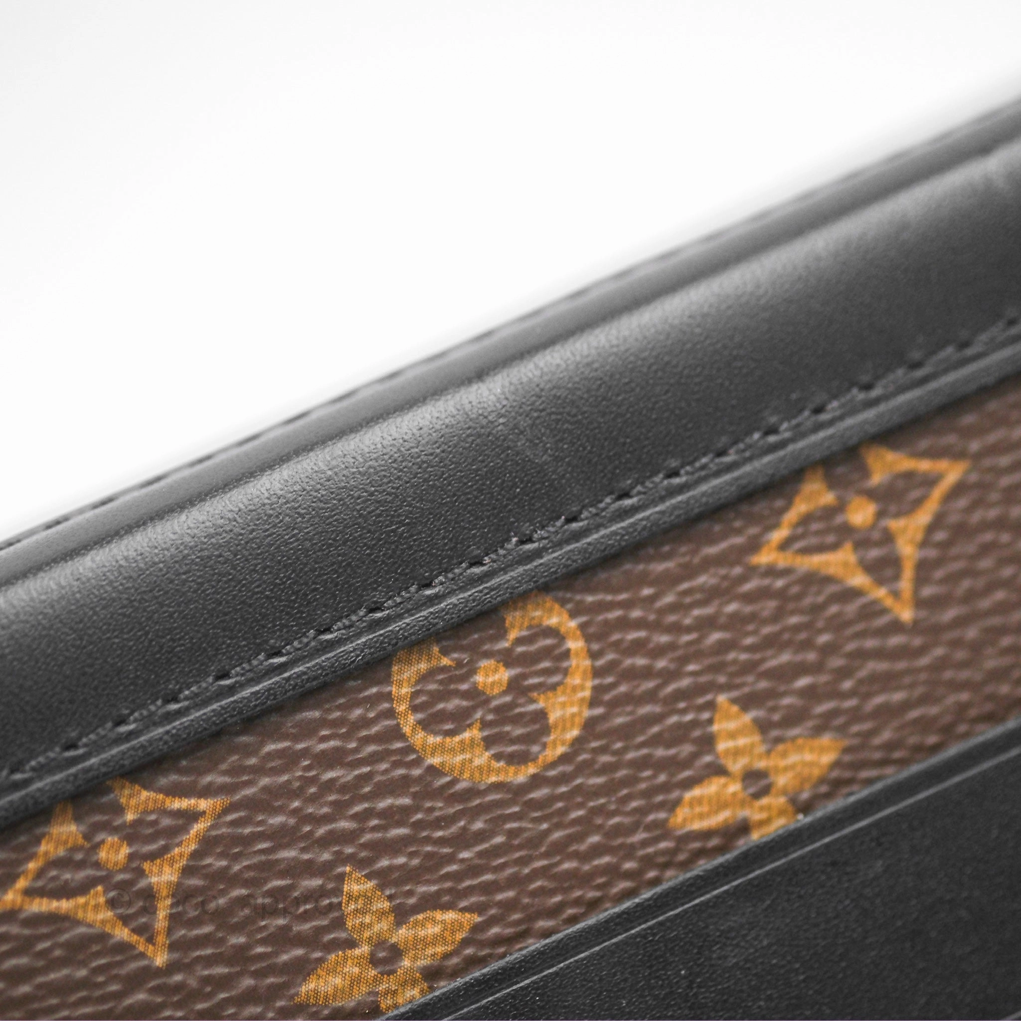 Louis Vuitton Monogram Petite Malle