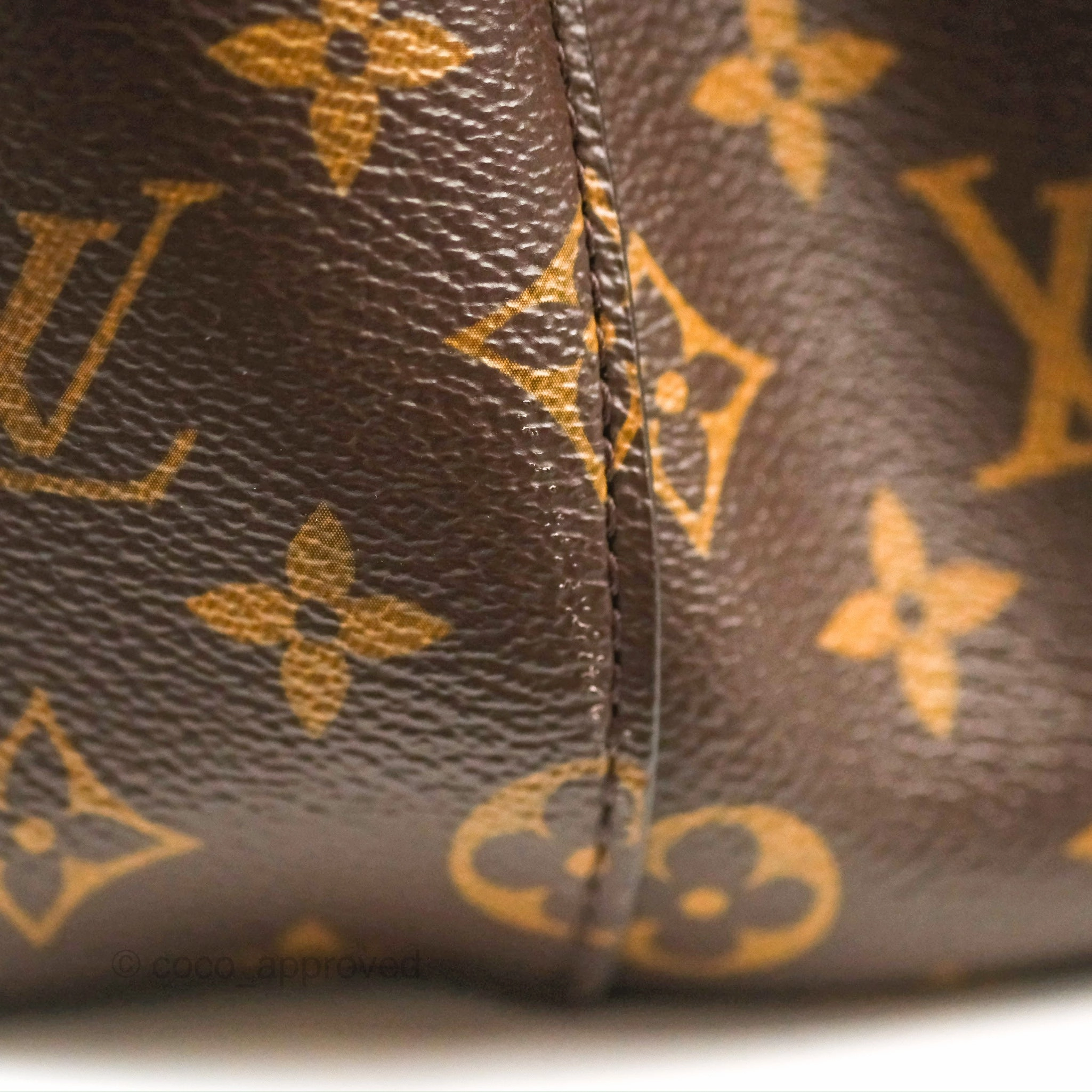 Louis Vuitton Neonoe Bucket Bag MM Monogram Canvas Red