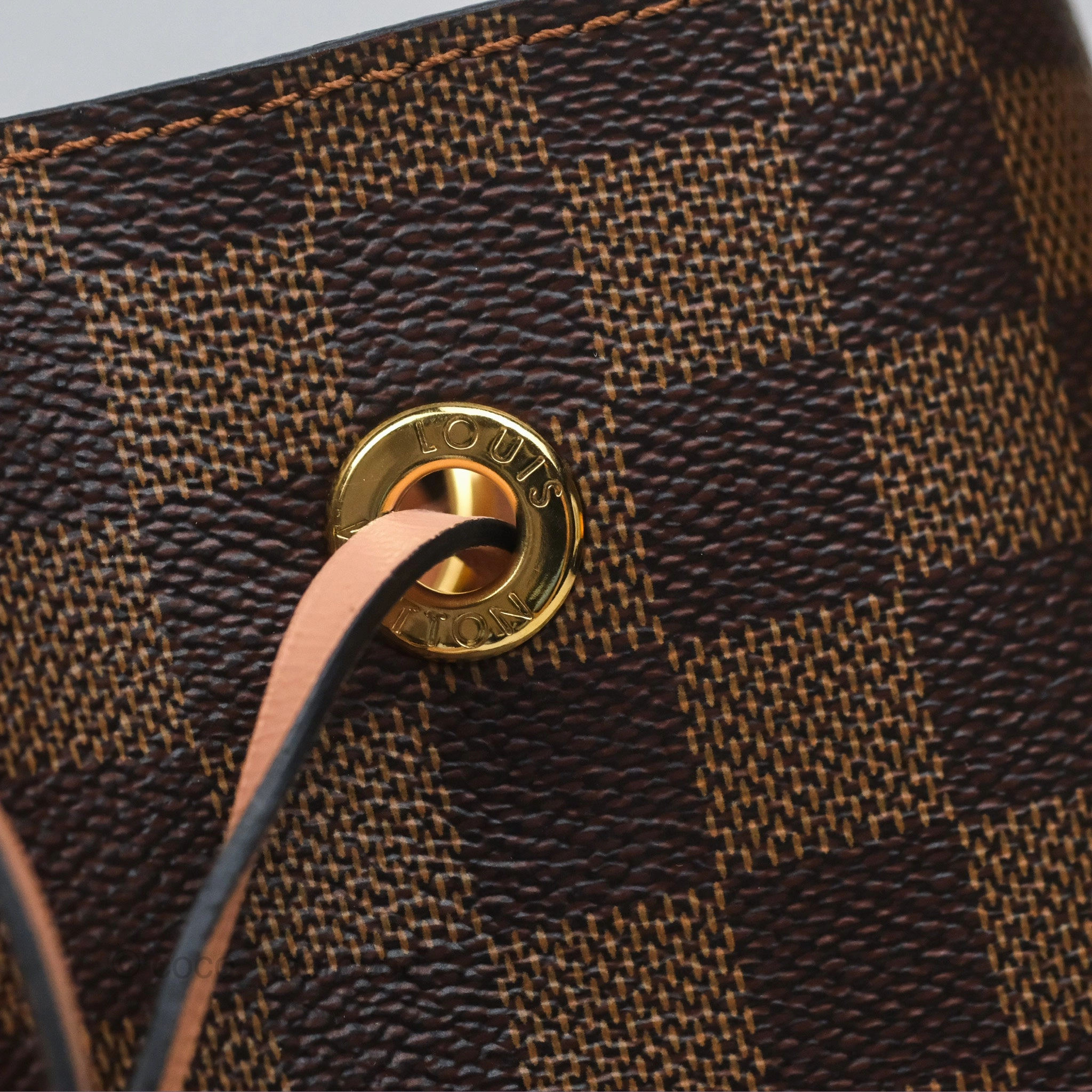 Louis Vuitton Neonoe Bucket Bag MM Monogram Canvas Rose Poudre