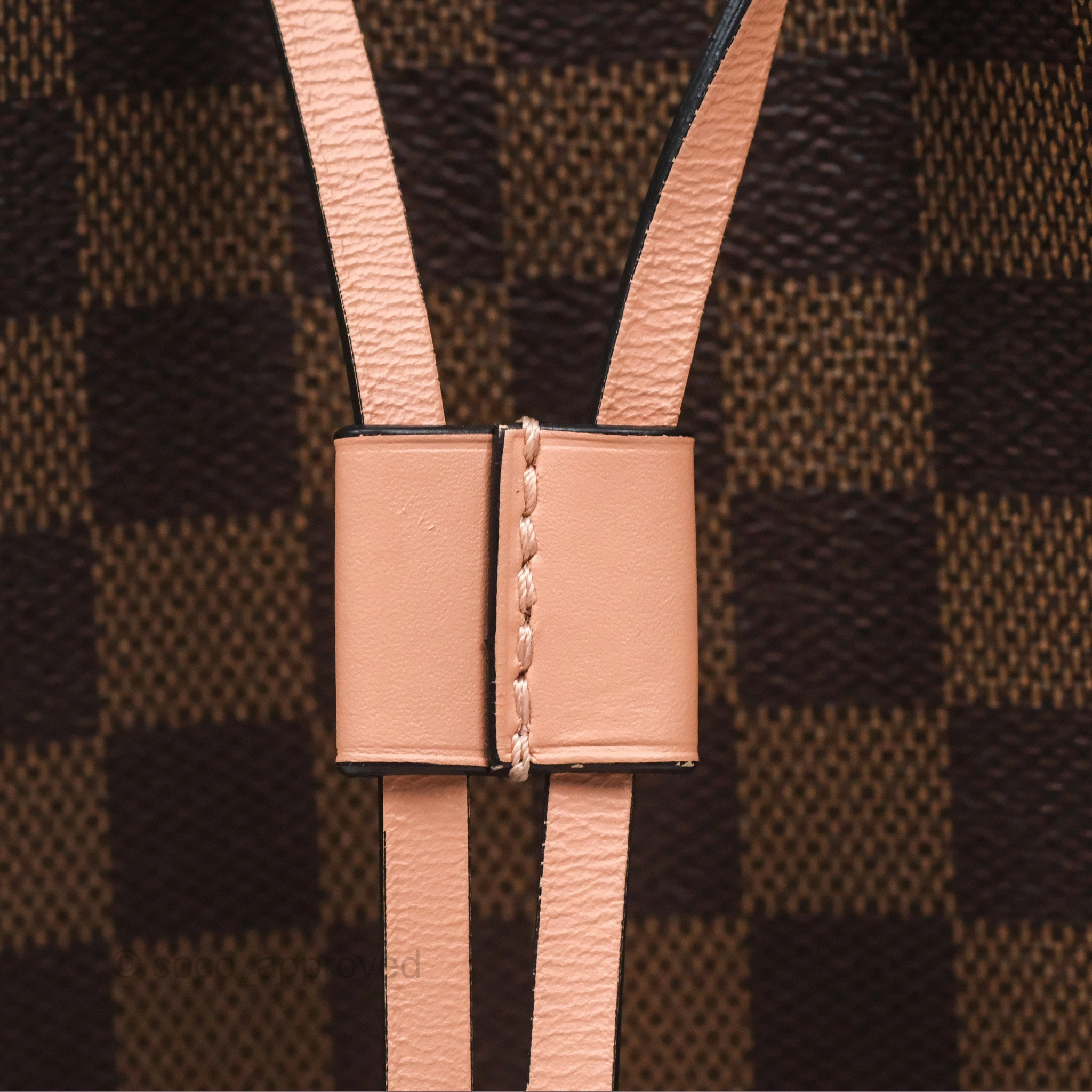 Louis Vuitton Neonoe Bucket Bag MM Monogram Canvas Rose Poudre