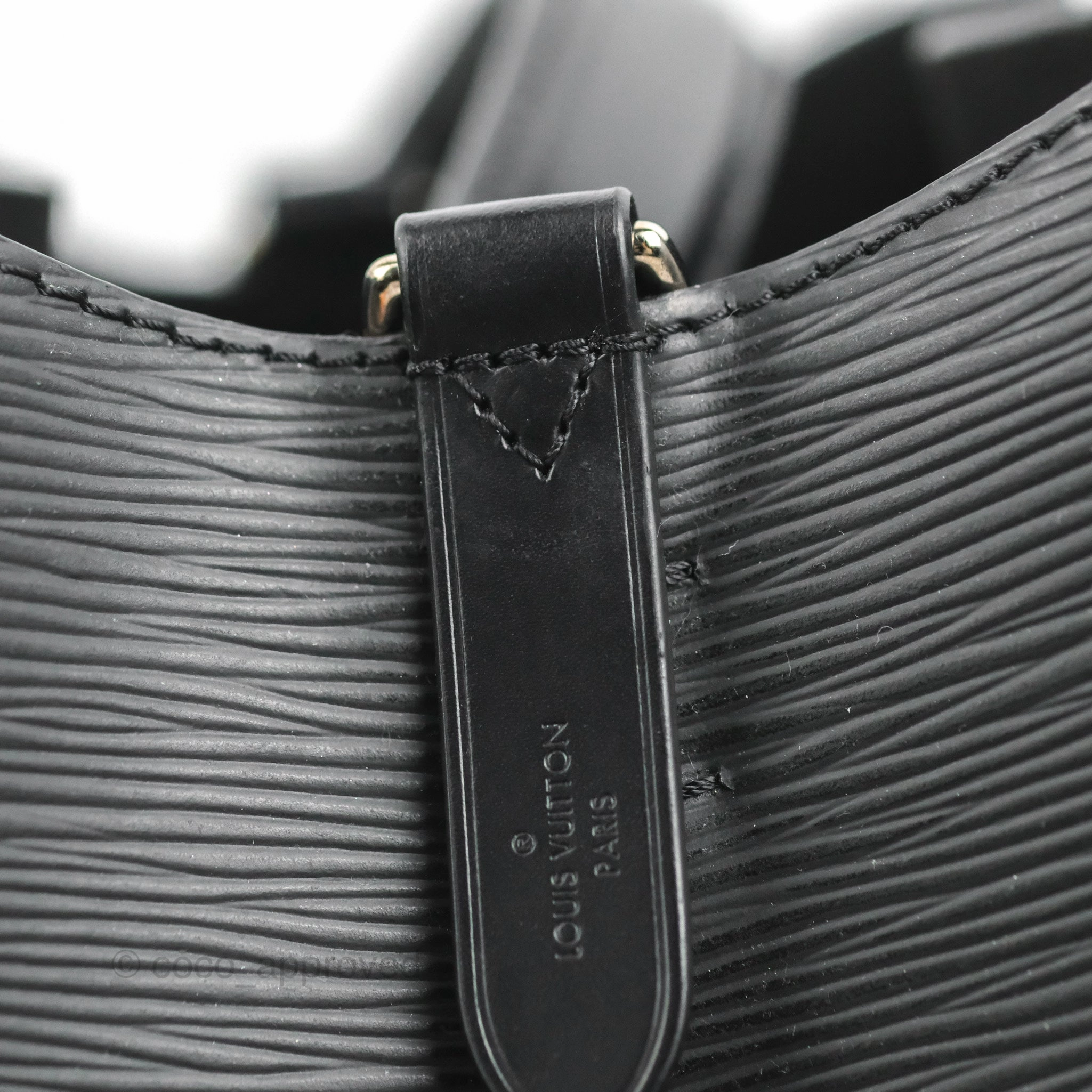 Louis Vuitton Neonoe MM Black Epi