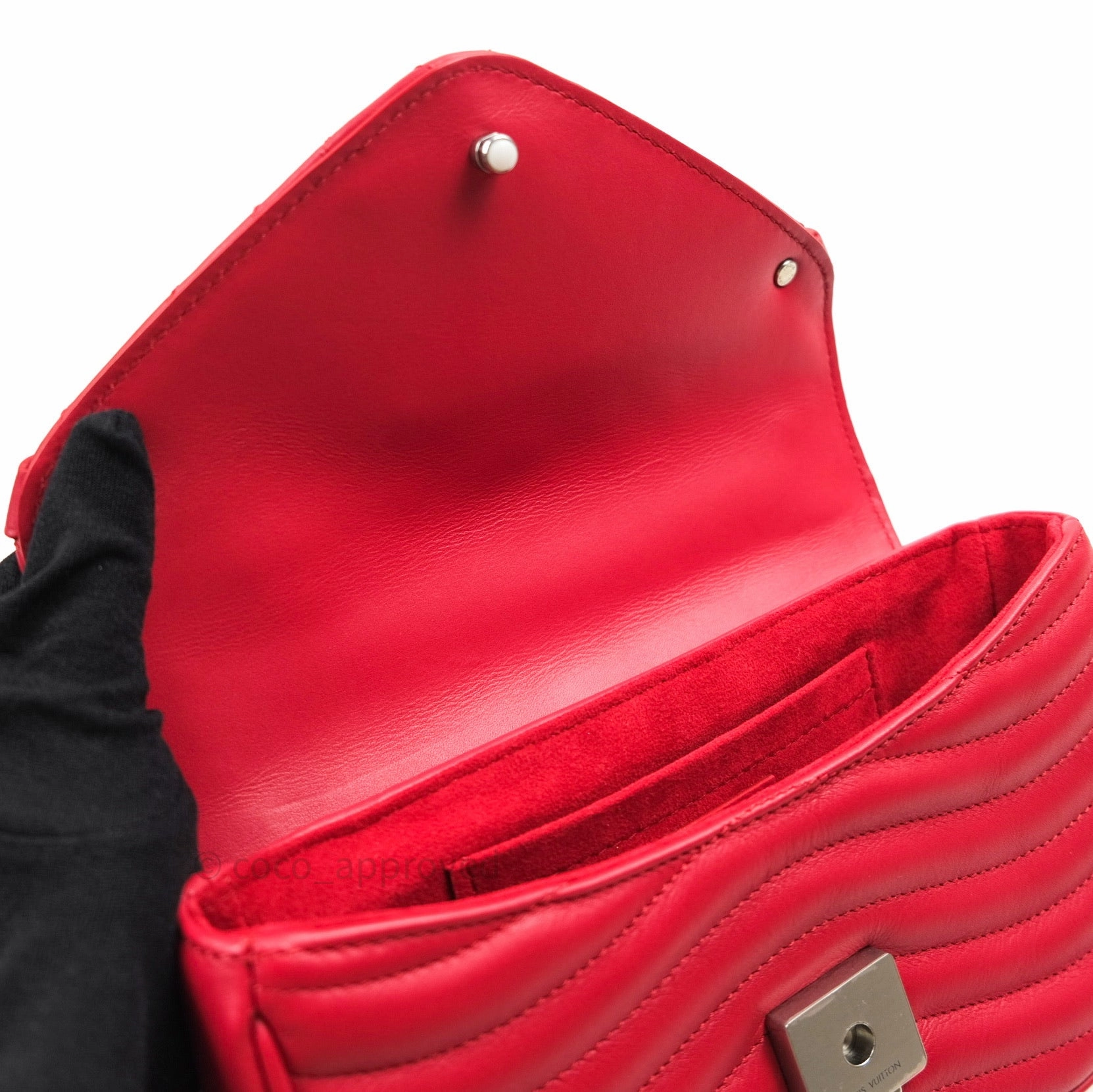 Louis Vuitton New Wave Chain Red Calfskin PM