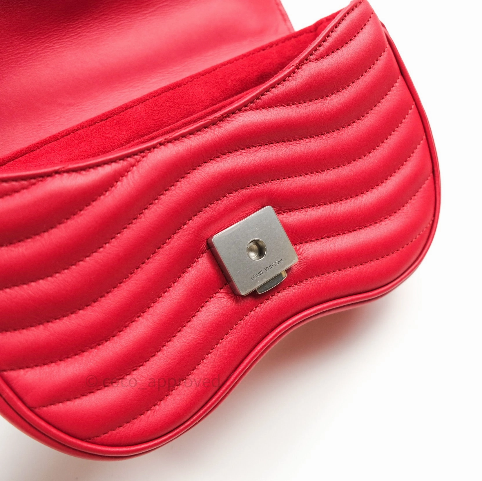 Louis Vuitton New Wave Chain Red Calfskin PM