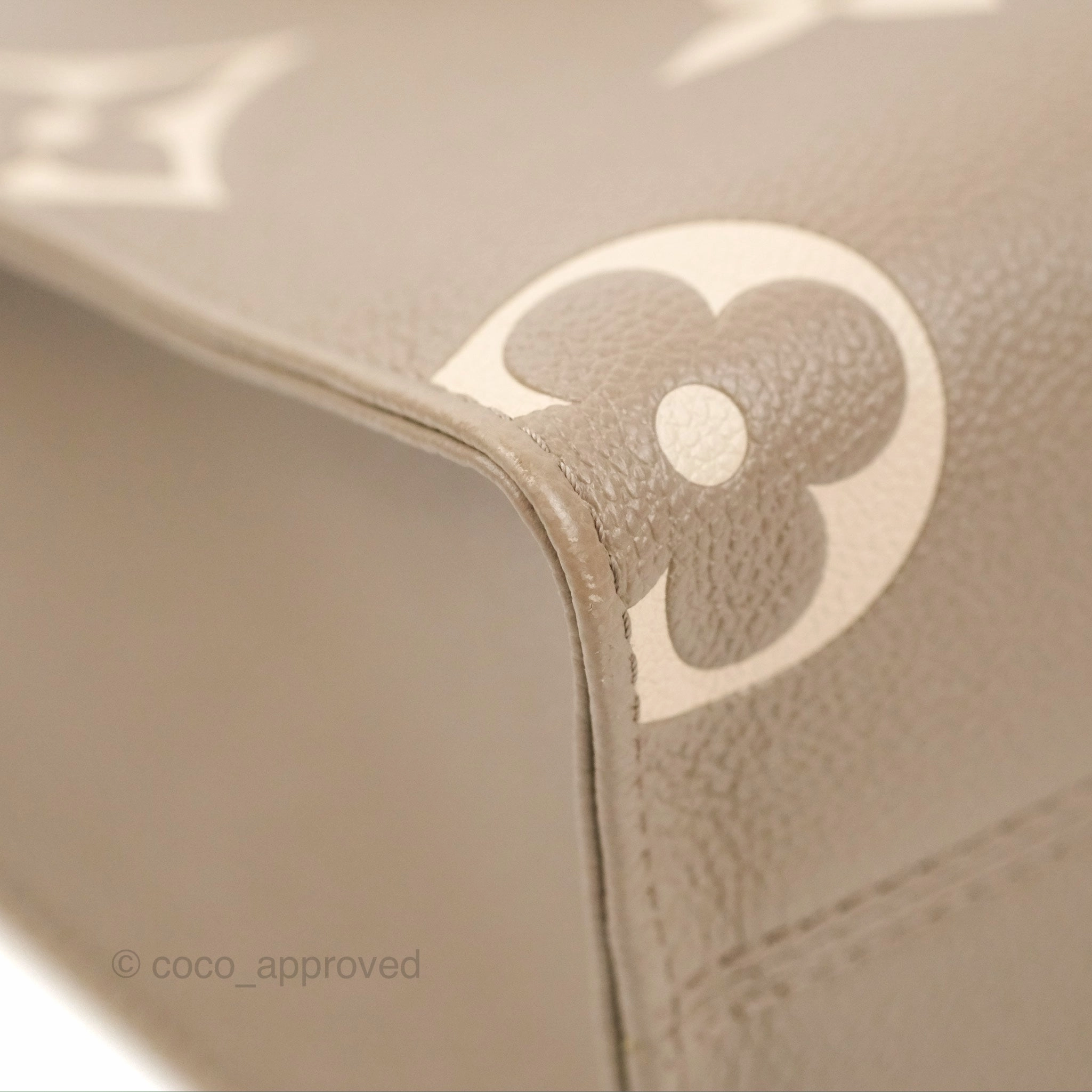 Louis Vuitton OnTheGo PM Monogram Empreinte Dove/Cream