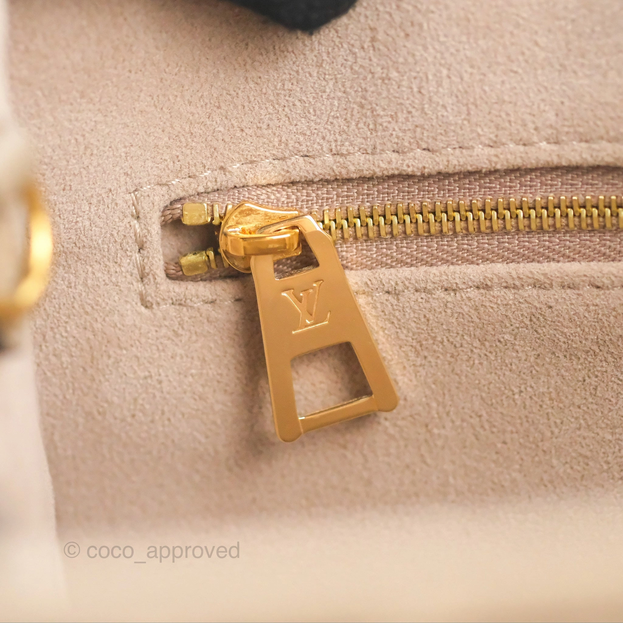 Louis Vuitton OnTheGo PM Monogram Empreinte Dove/Cream