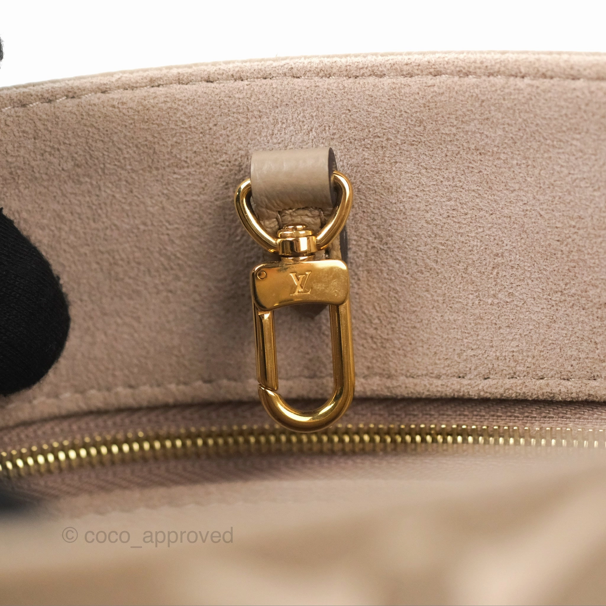 Louis Vuitton OnTheGo PM Monogram Empreinte Dove/Cream