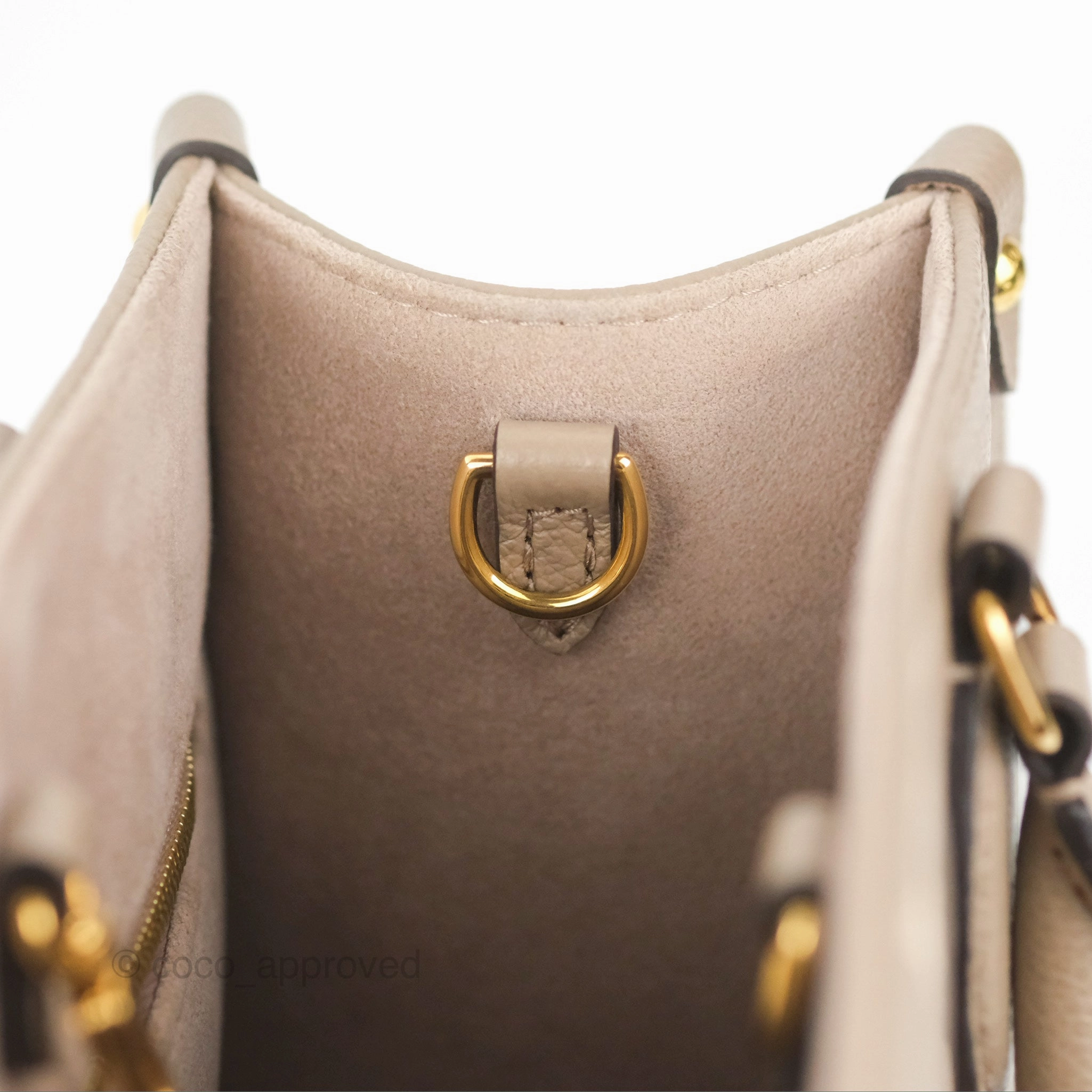 Louis Vuitton OnTheGo PM Monogram Empreinte Dove/Cream
