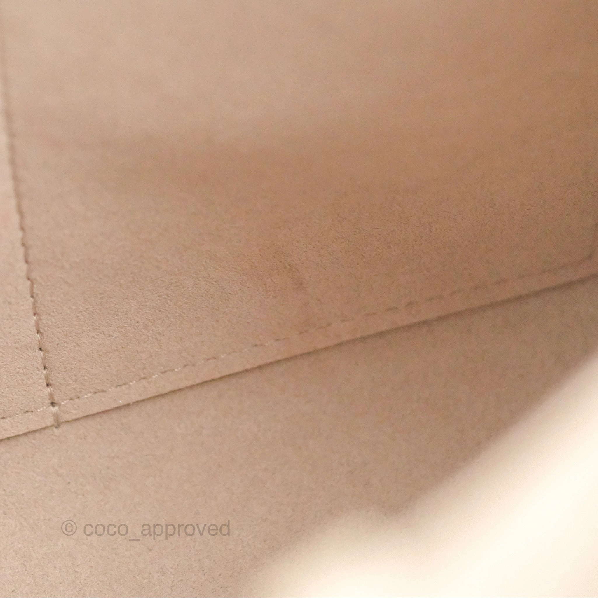 Louis Vuitton OnTheGo PM Monogram Empreinte Dove/Cream