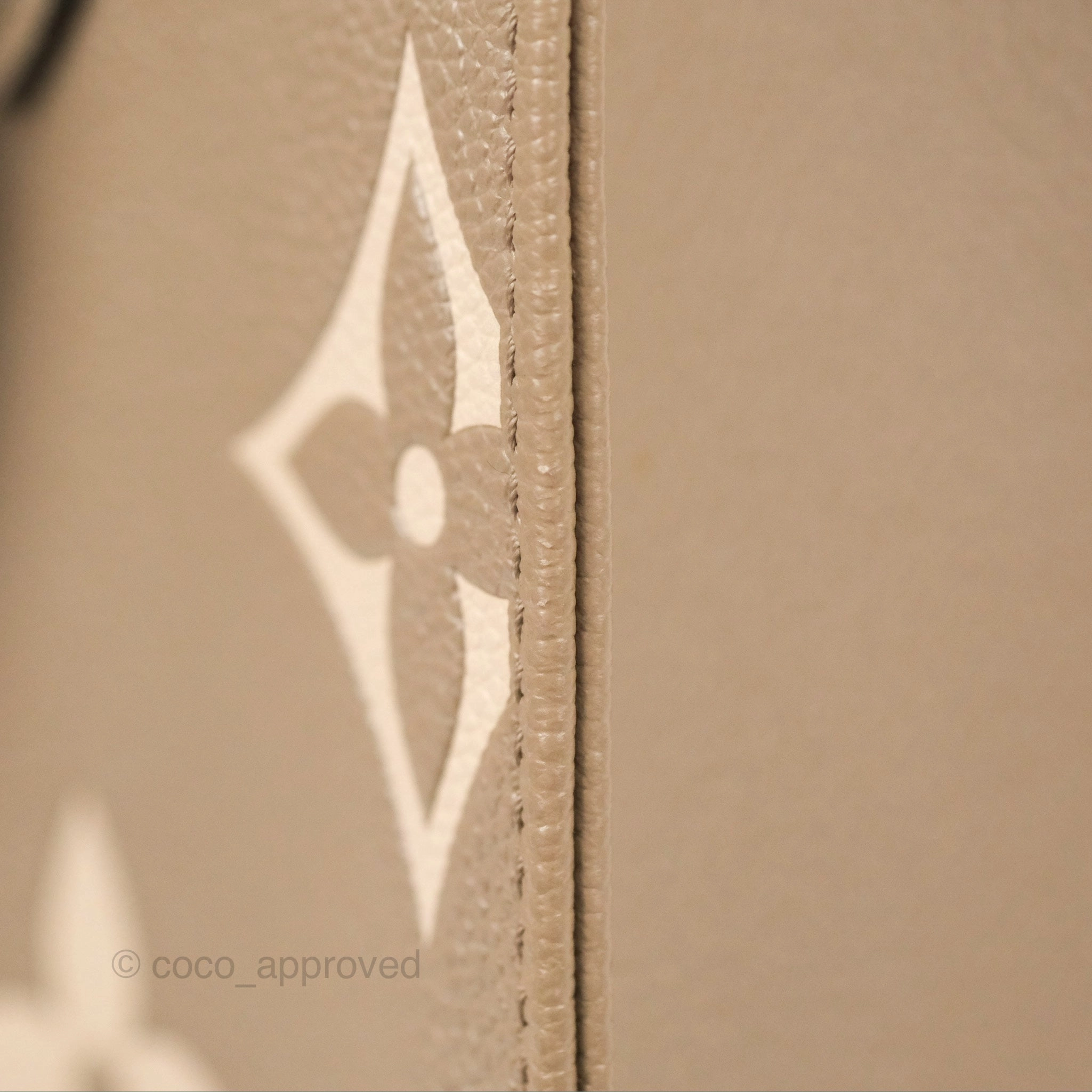 Louis Vuitton OnTheGo PM Monogram Empreinte Dove/Cream