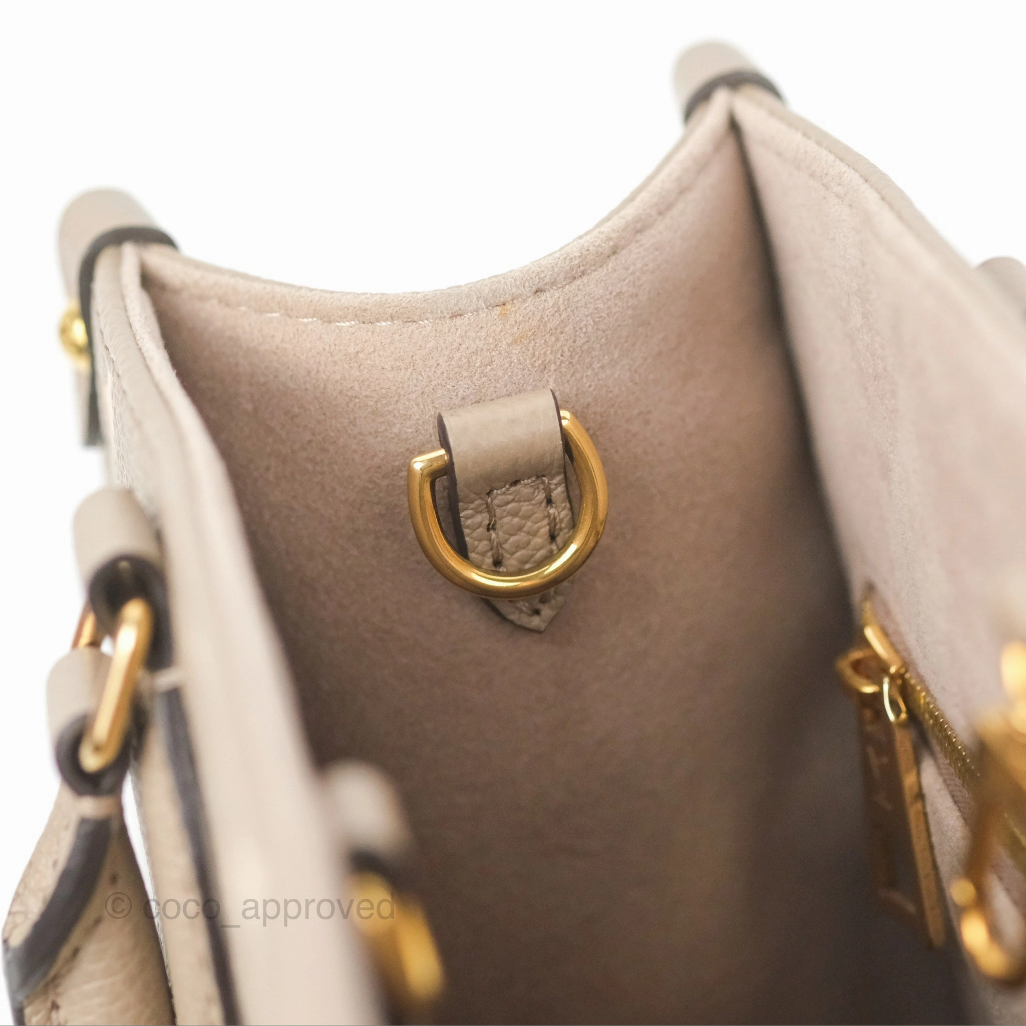Louis Vuitton OnTheGo PM Monogram Empreinte Dove/Cream