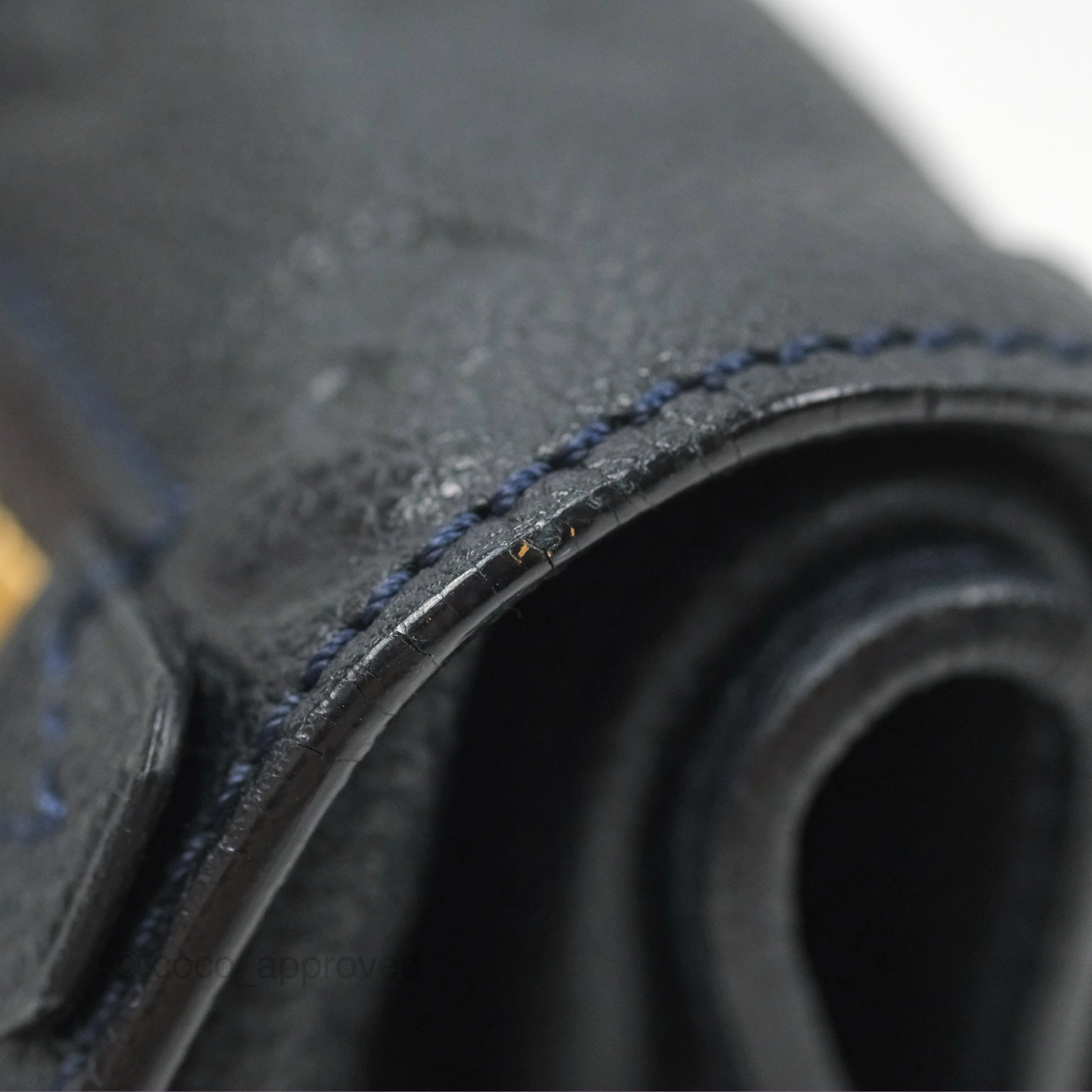 Louis Vuitton Petillante Clutch Empreinte Infini Navy