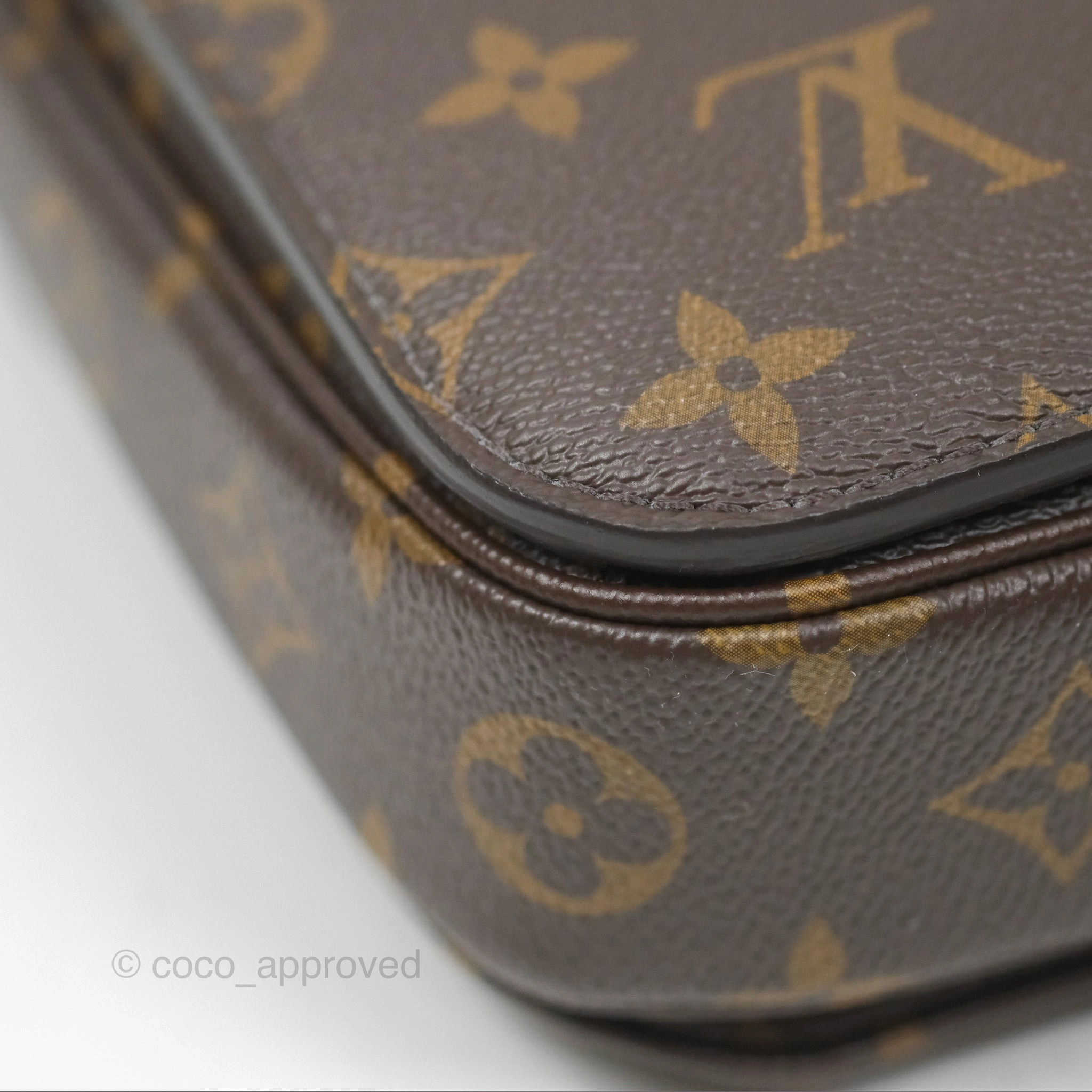 Louis Vuitton Pochette Metis Monogram