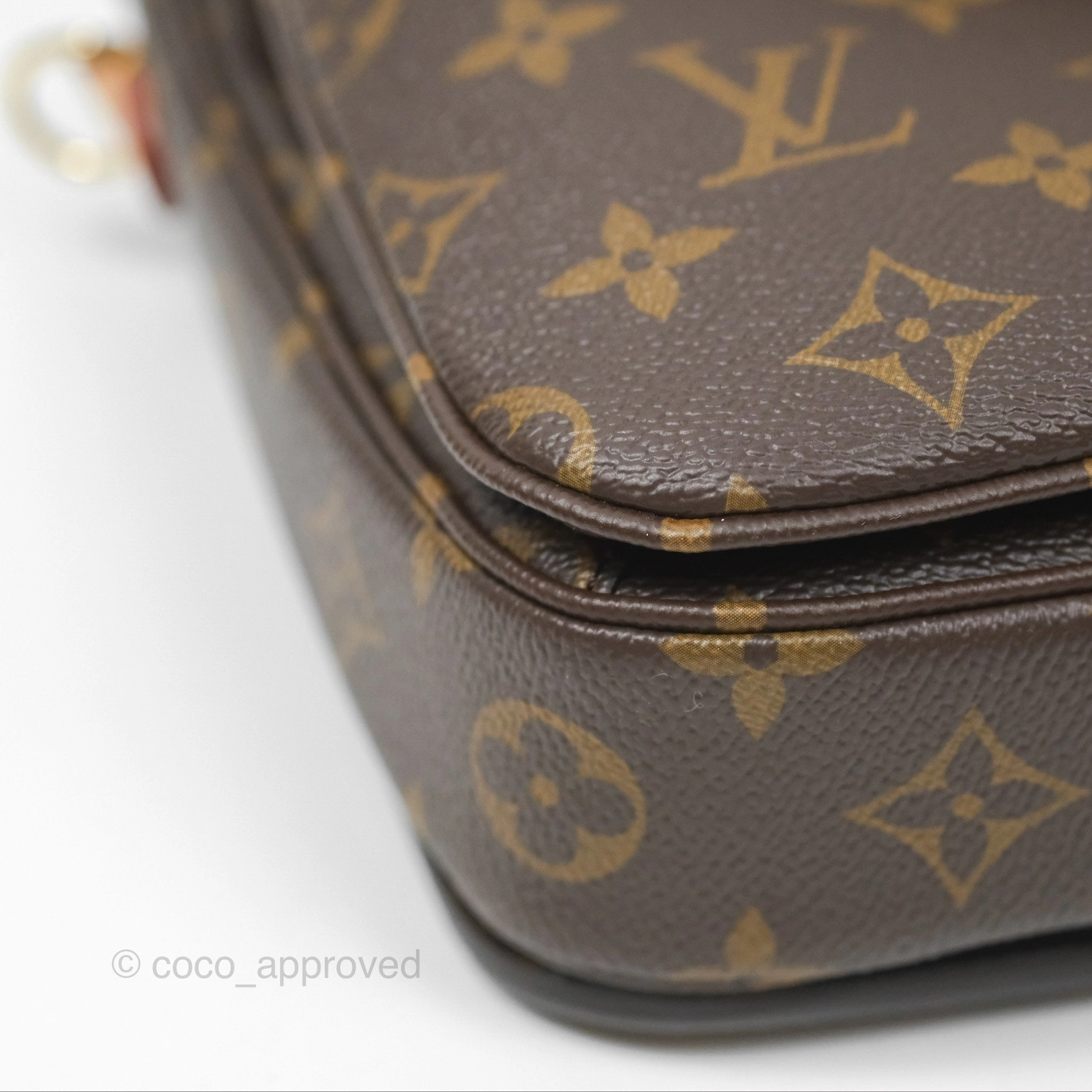 Louis Vuitton Pochette Metis Monogram