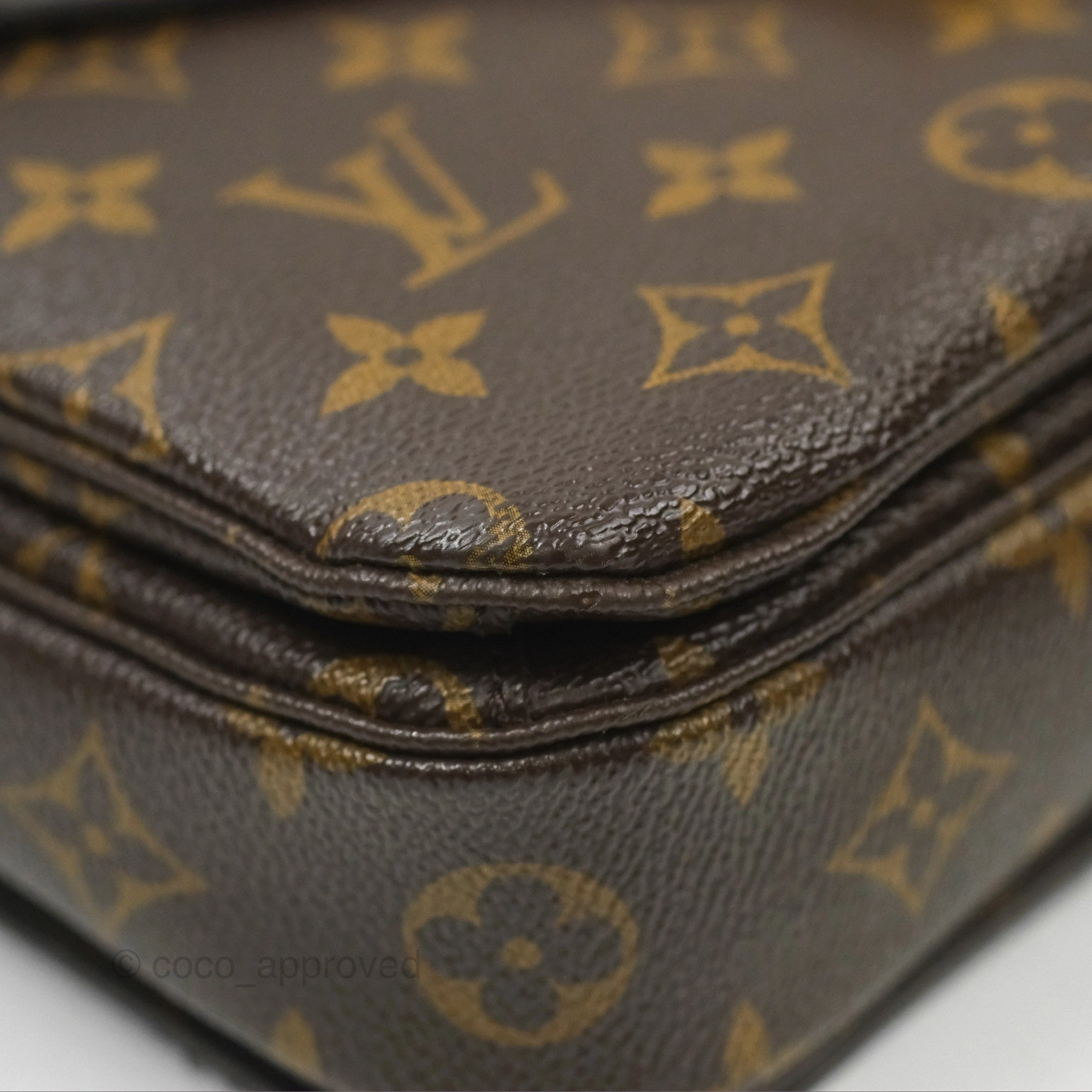 Louis Vuitton Pochette Metis Monogram