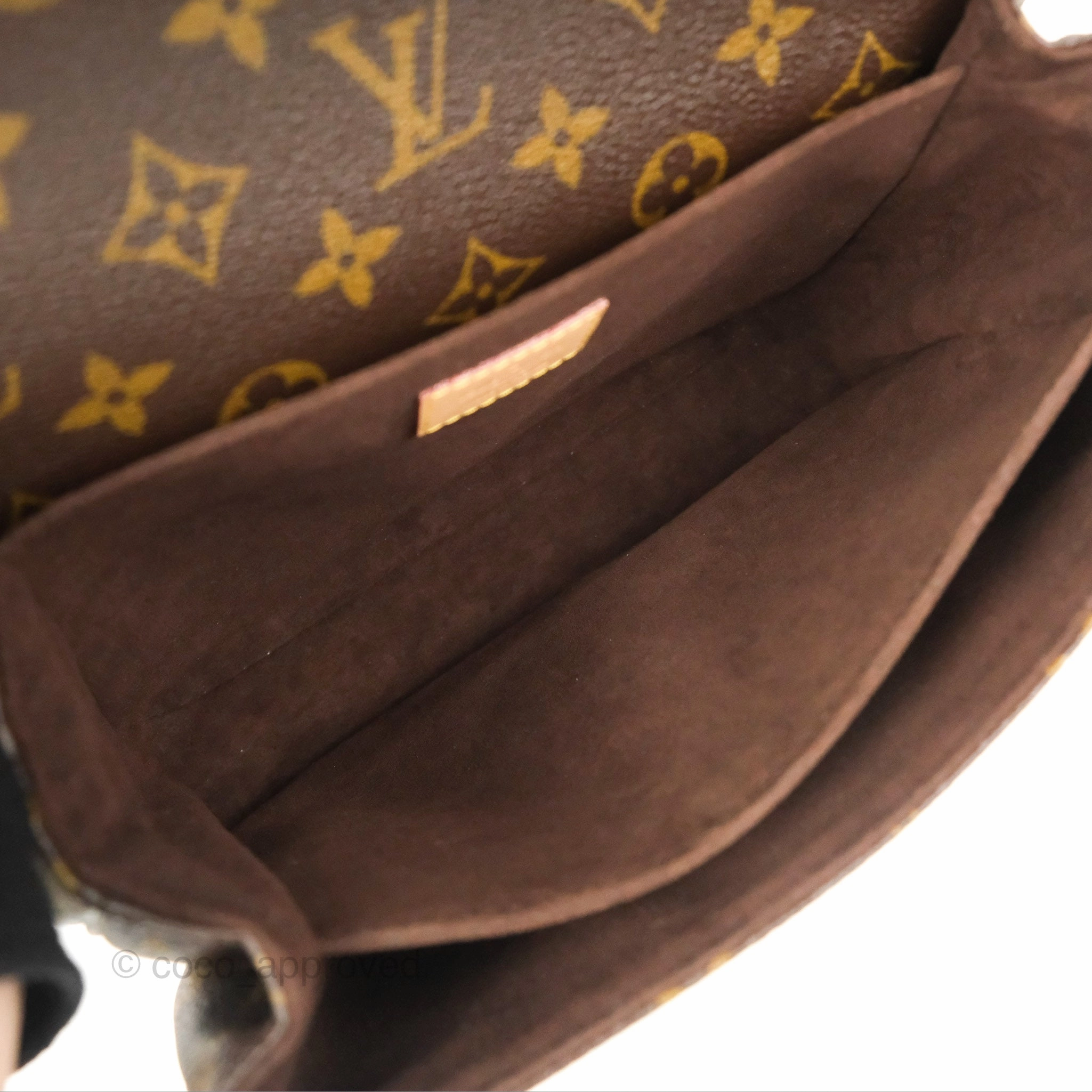 Louis Vuitton Pochette Metis Monogram