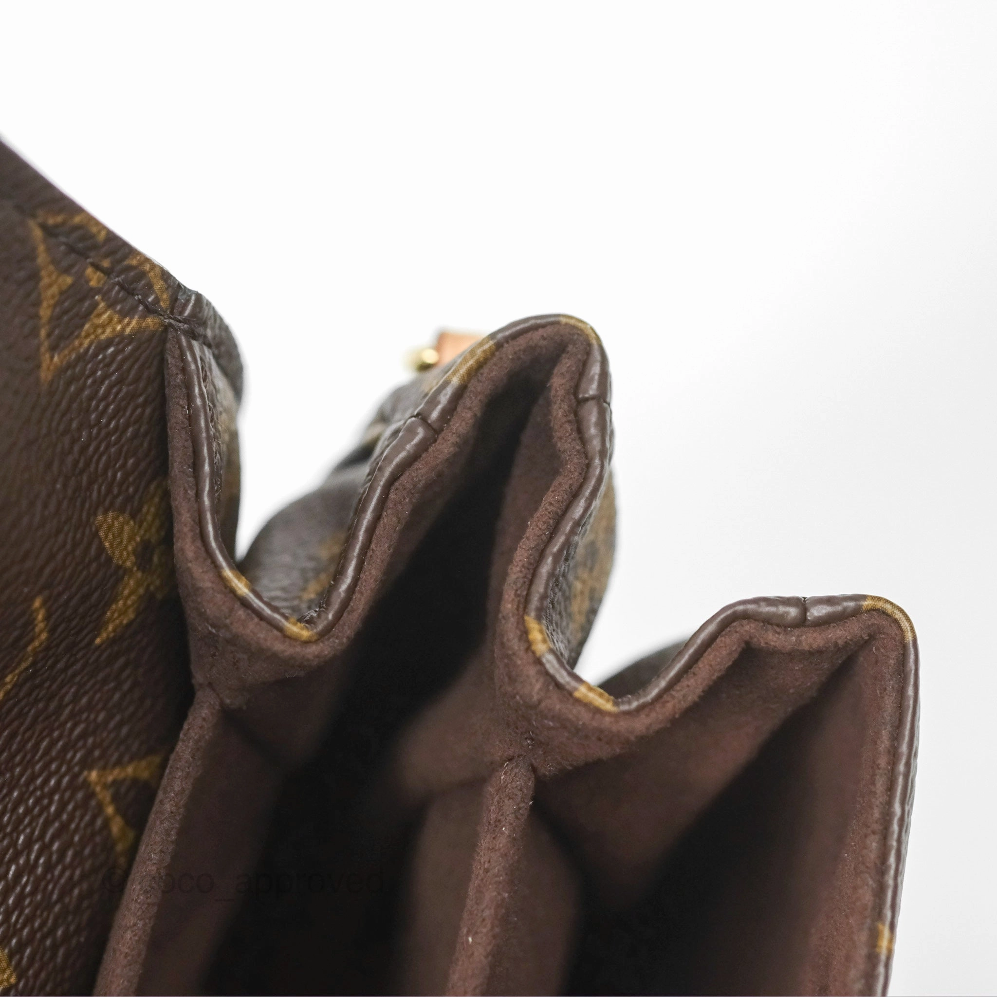 Louis Vuitton Pochette Metis Monogram
