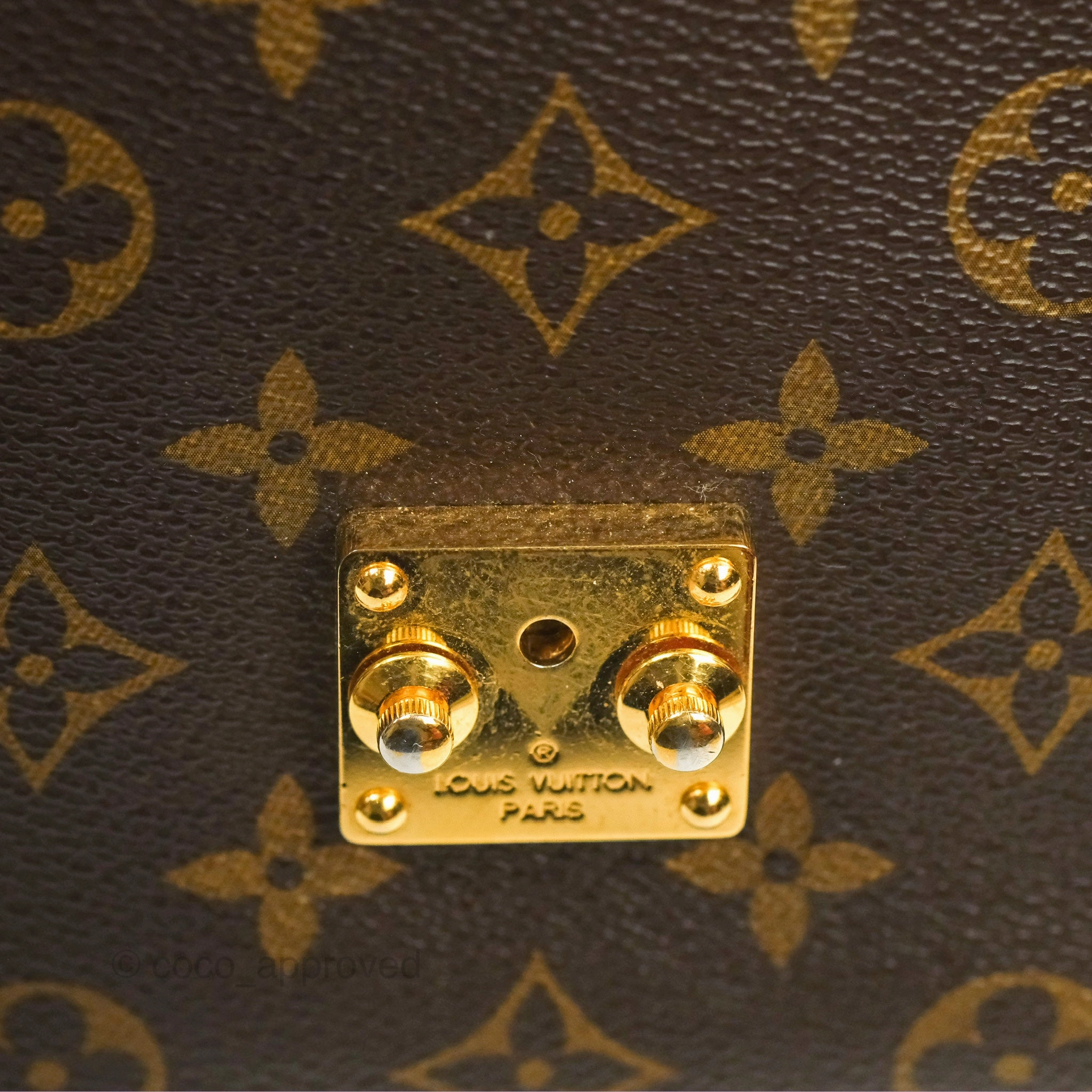 Louis Vuitton Pochette Metis Monogram