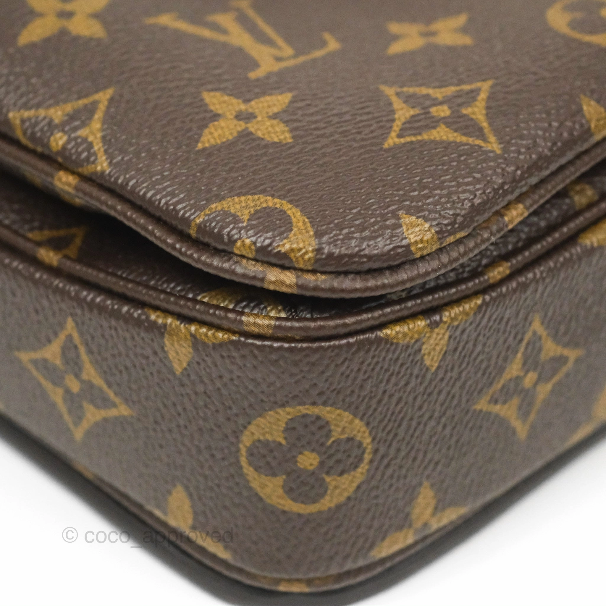 Louis Vuitton Pochette Metis Monogram