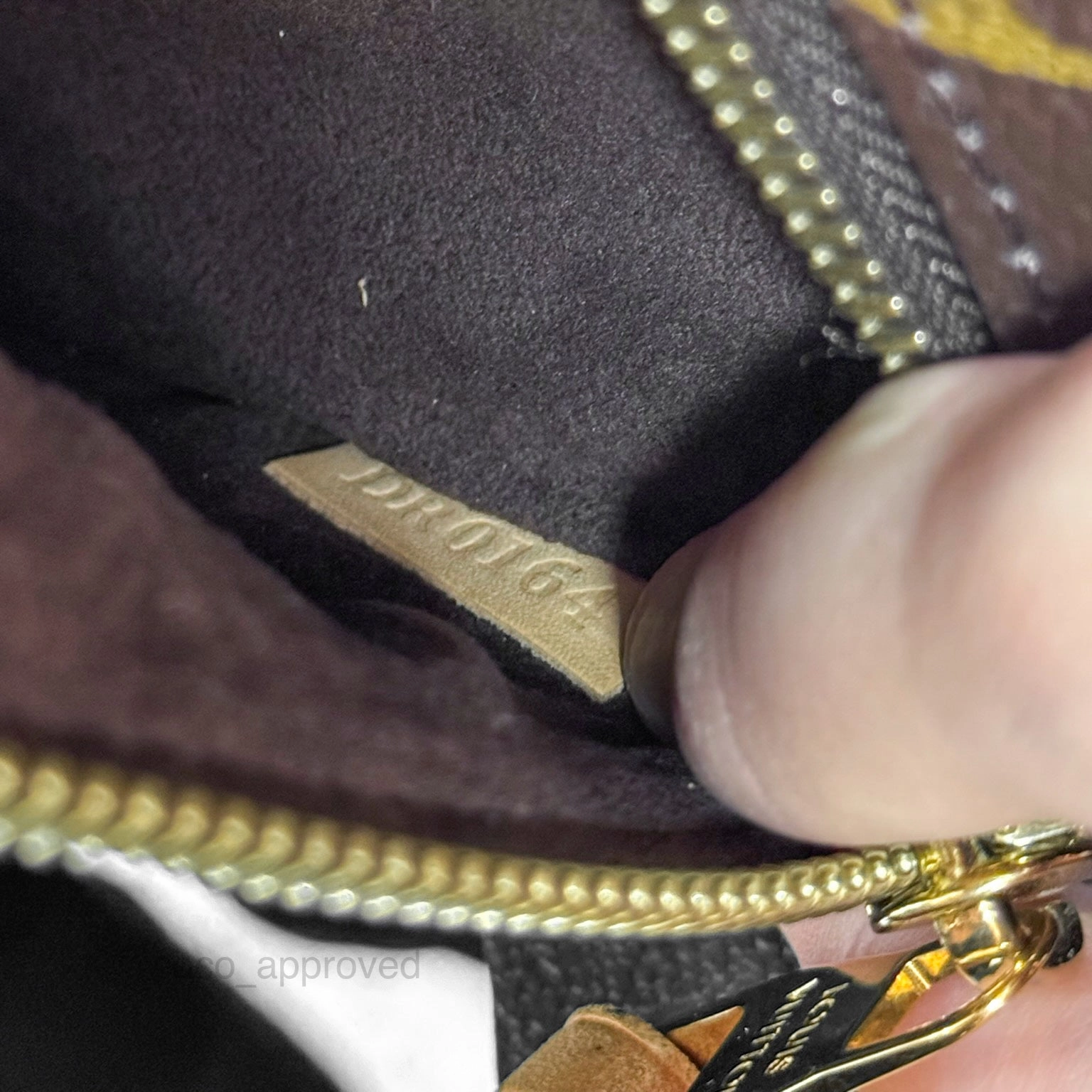 Louis Vuitton Pochette Metis Monogram