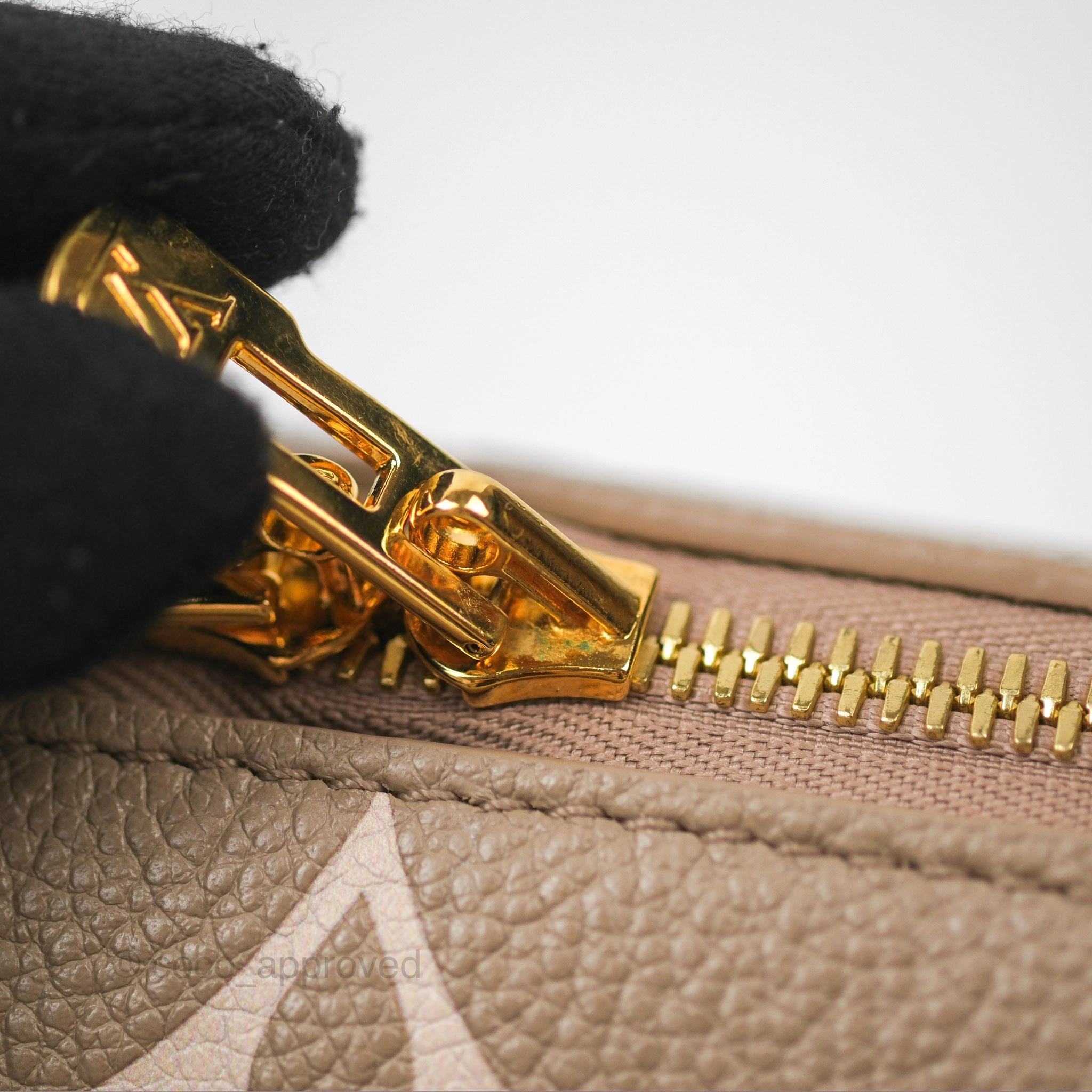 Louis Vuitton Speedy Bandoulire 20 Monogram Empreinte Tourterelle/Cream