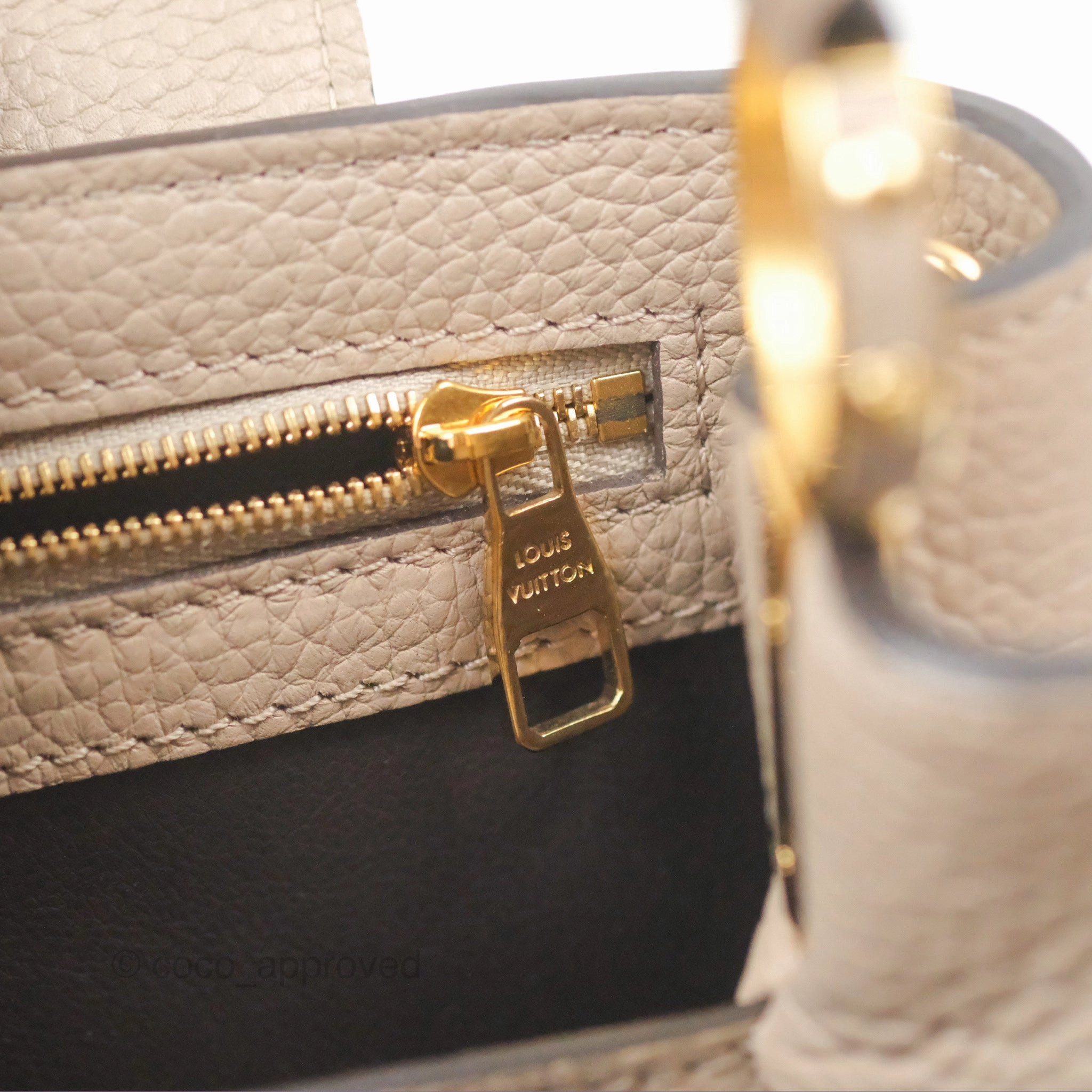 Louis Vuitton Taurillon Capucines BB Galet