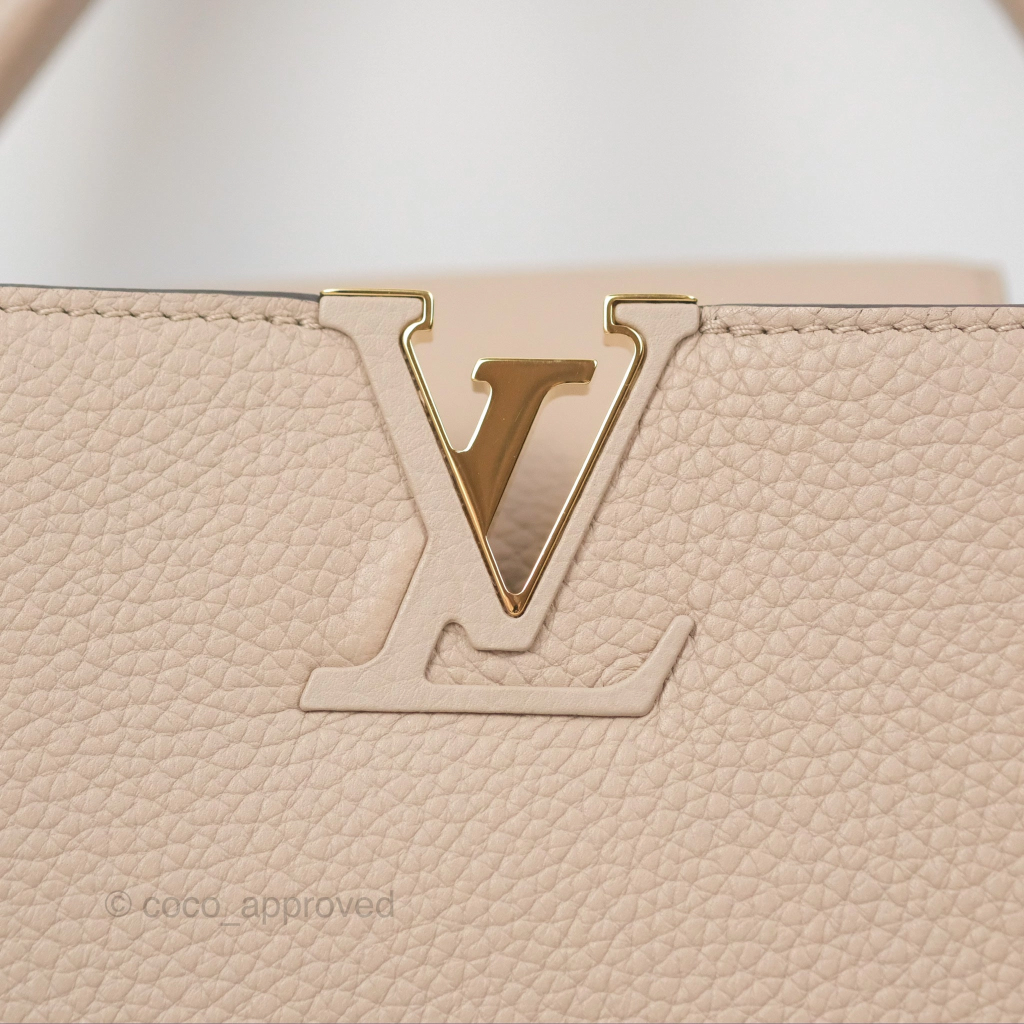 Louis Vuitton Taurillon Capucines BB Galet