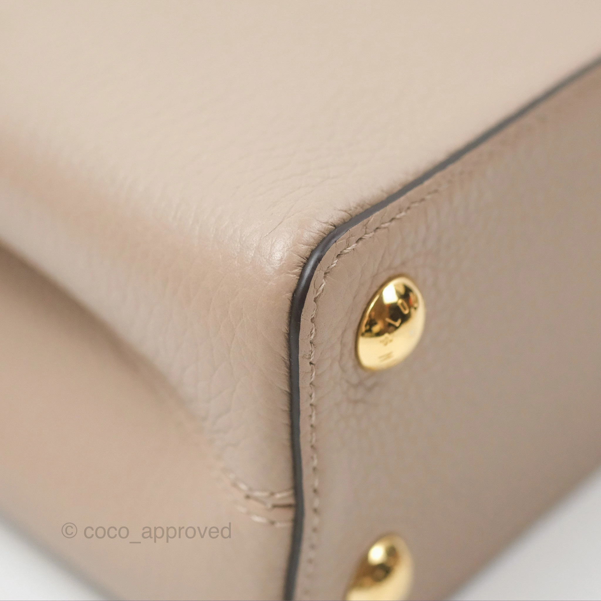 Louis Vuitton Taurillon Capucines BB Galet