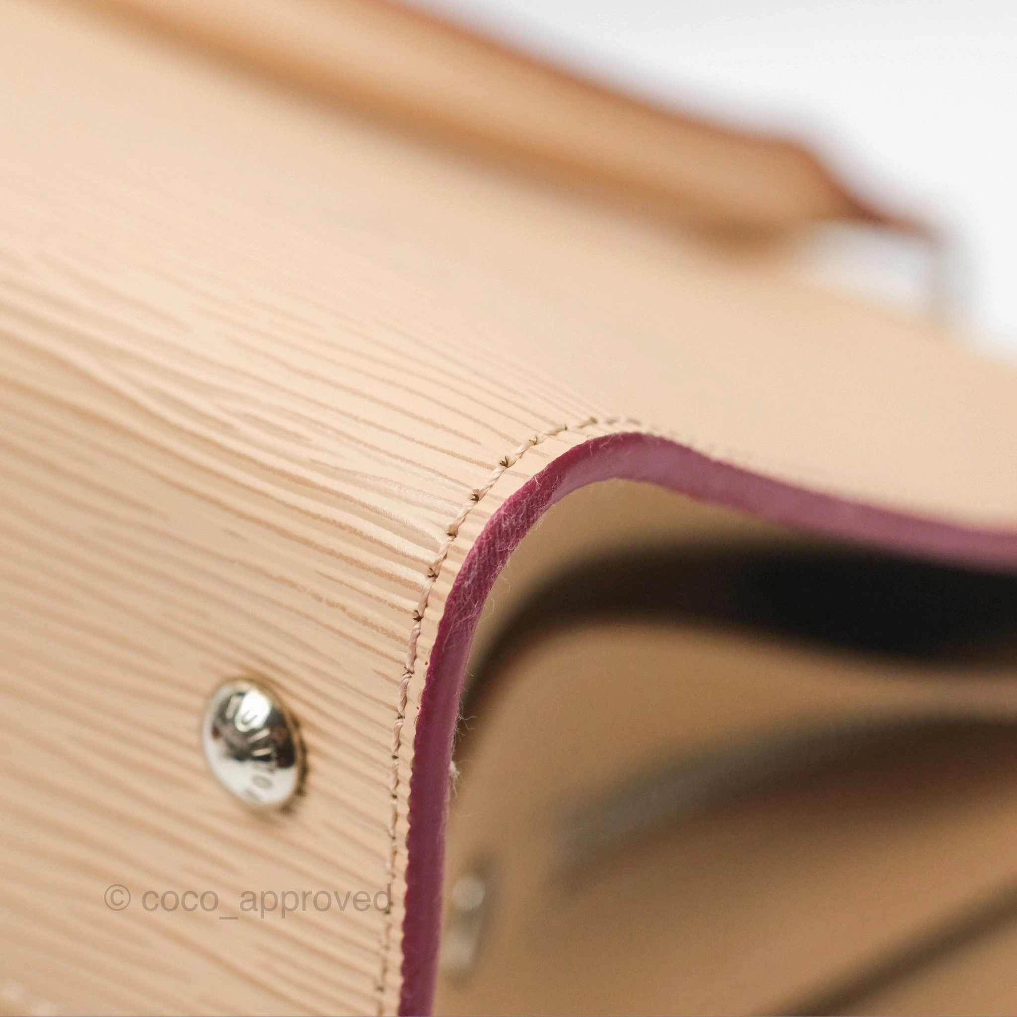 Louis Vuitton Vaneau MM Beige Epi