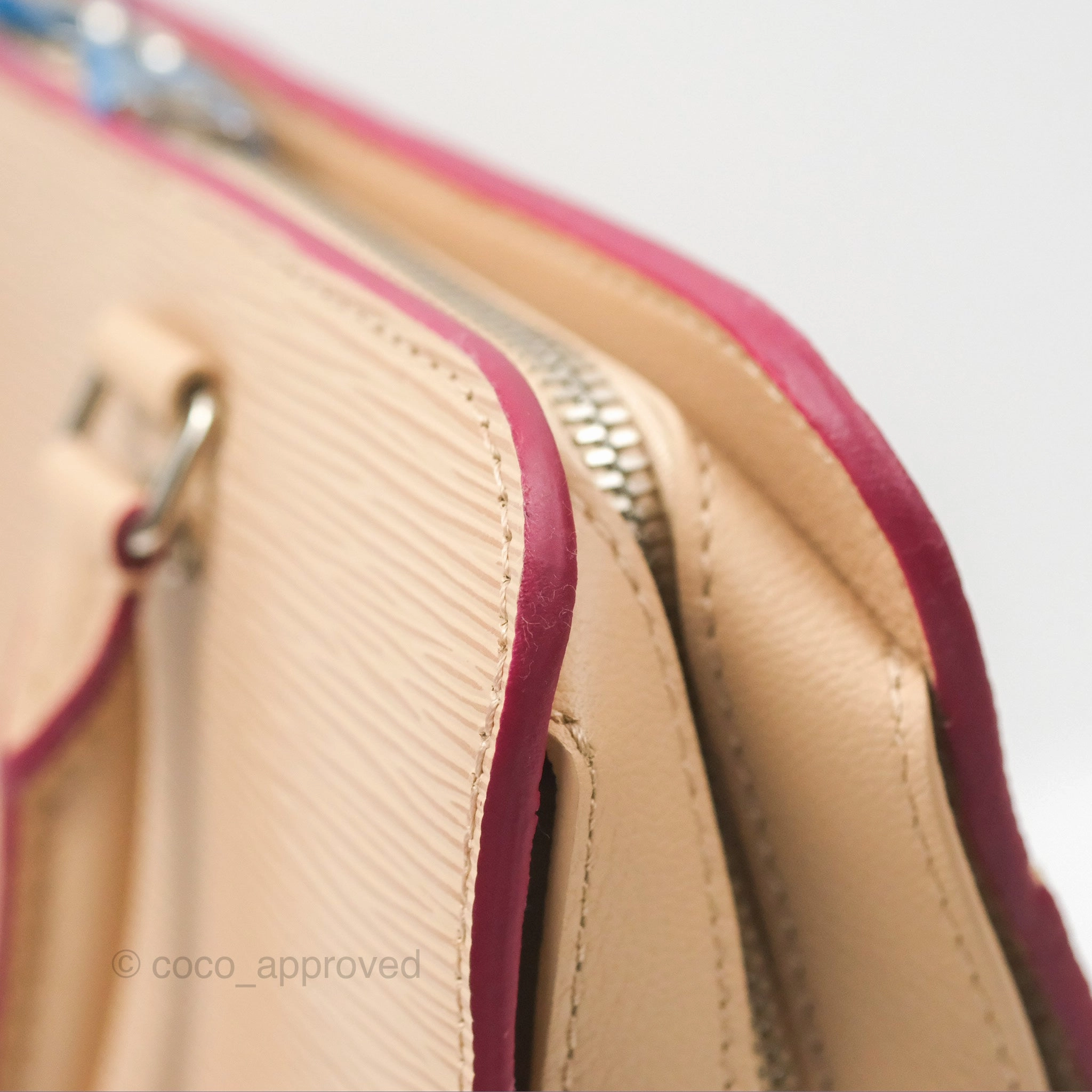 Louis Vuitton Vaneau MM Beige Epi