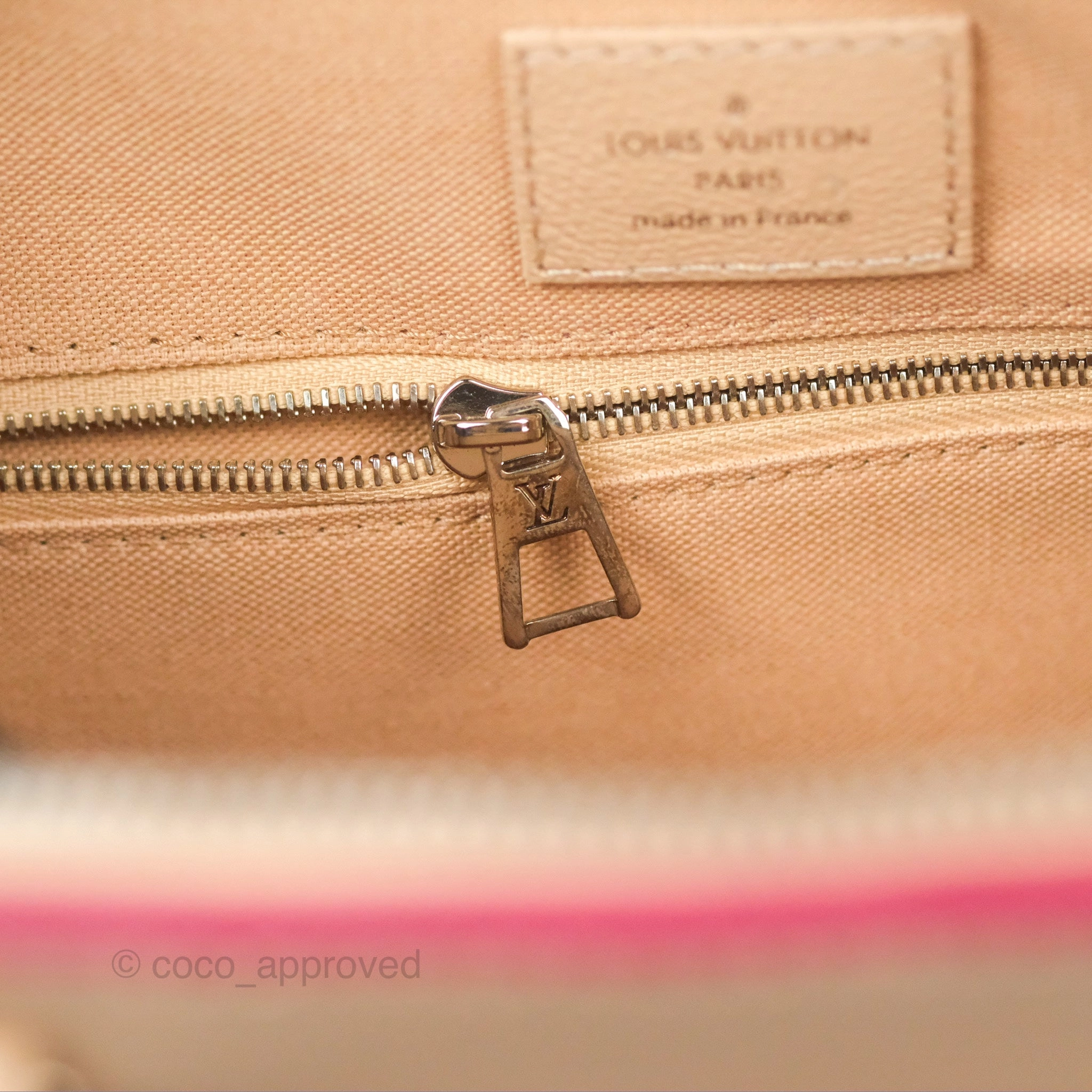 Louis Vuitton Vaneau MM Beige Epi