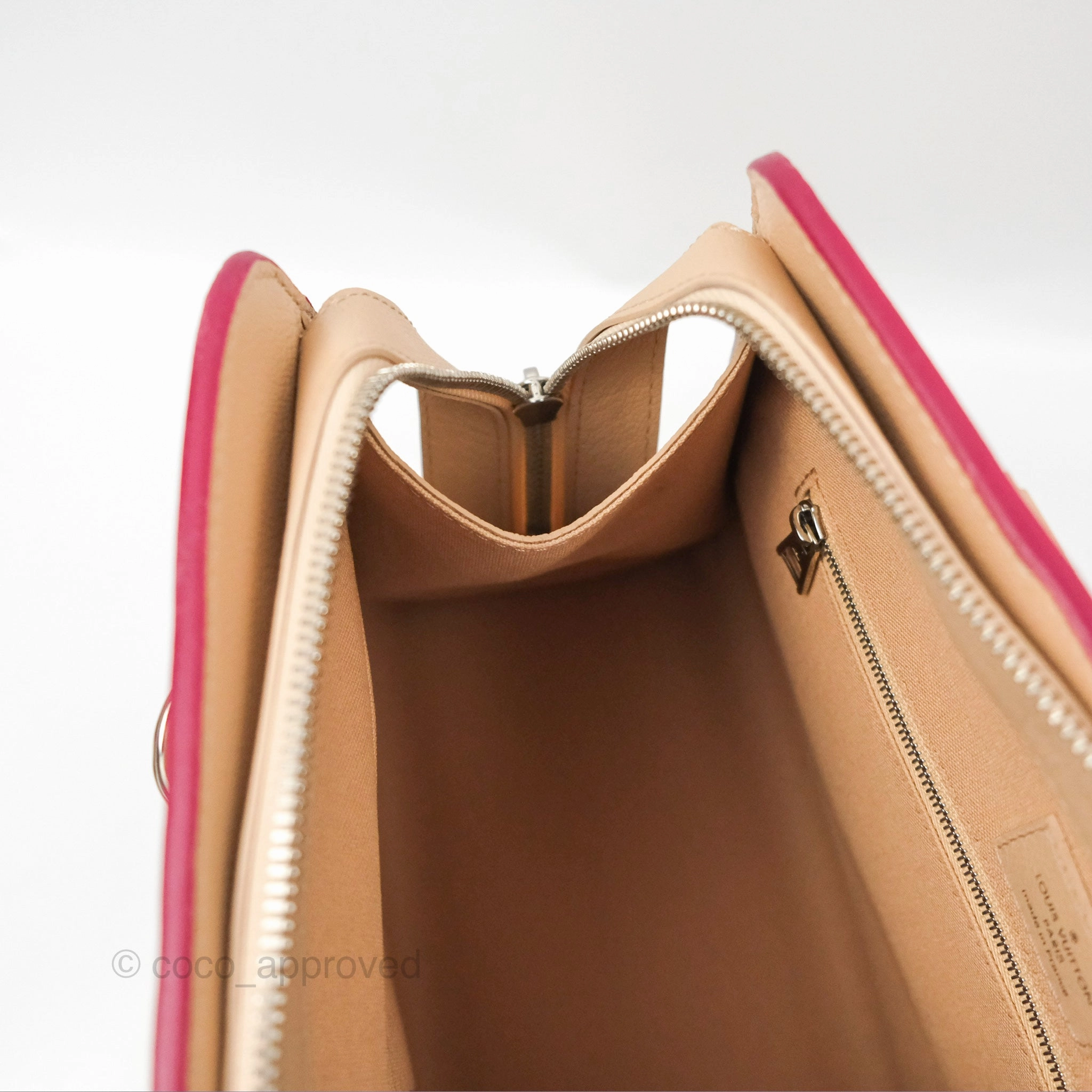 Louis Vuitton Vaneau MM Beige Epi