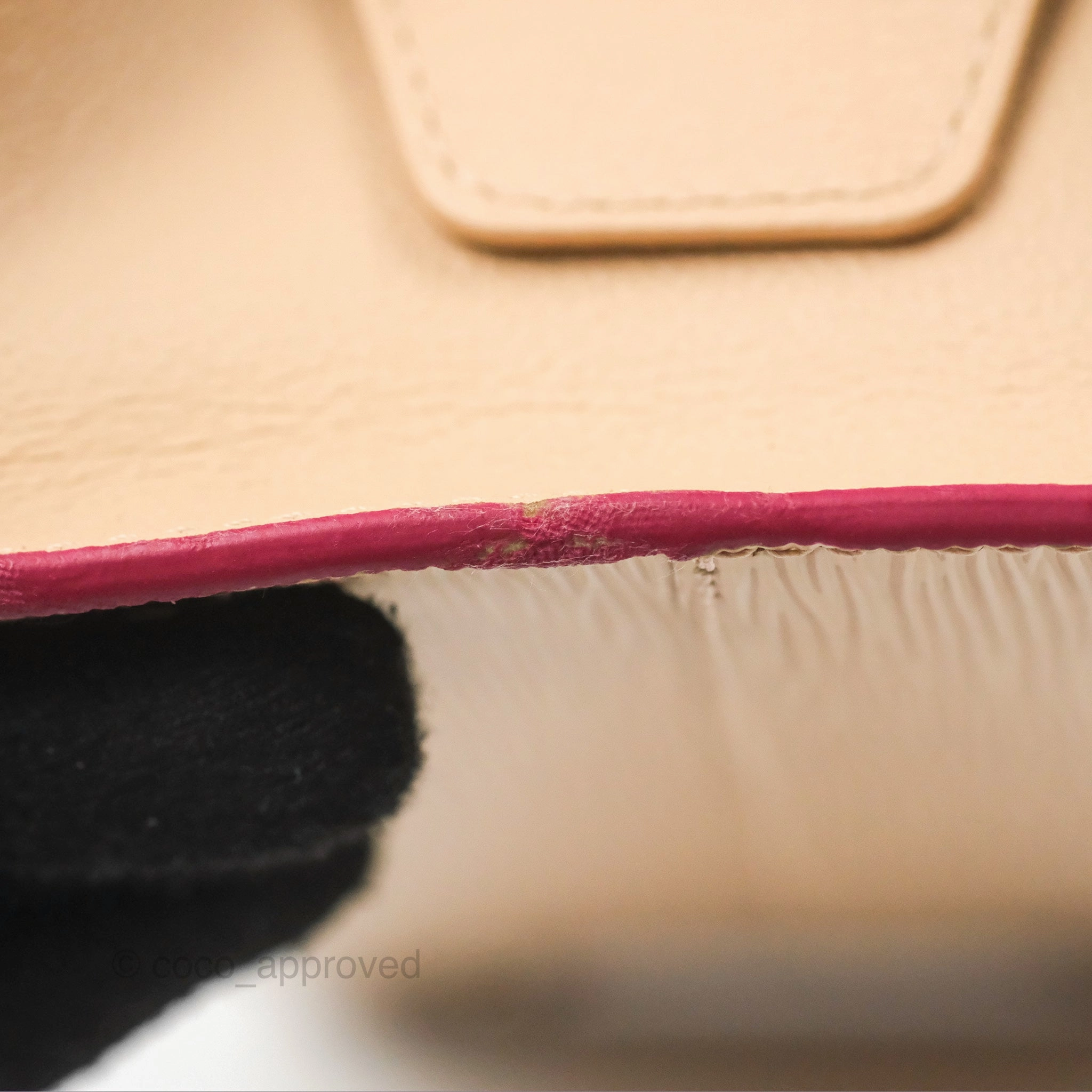 Louis Vuitton Vaneau MM Beige Epi