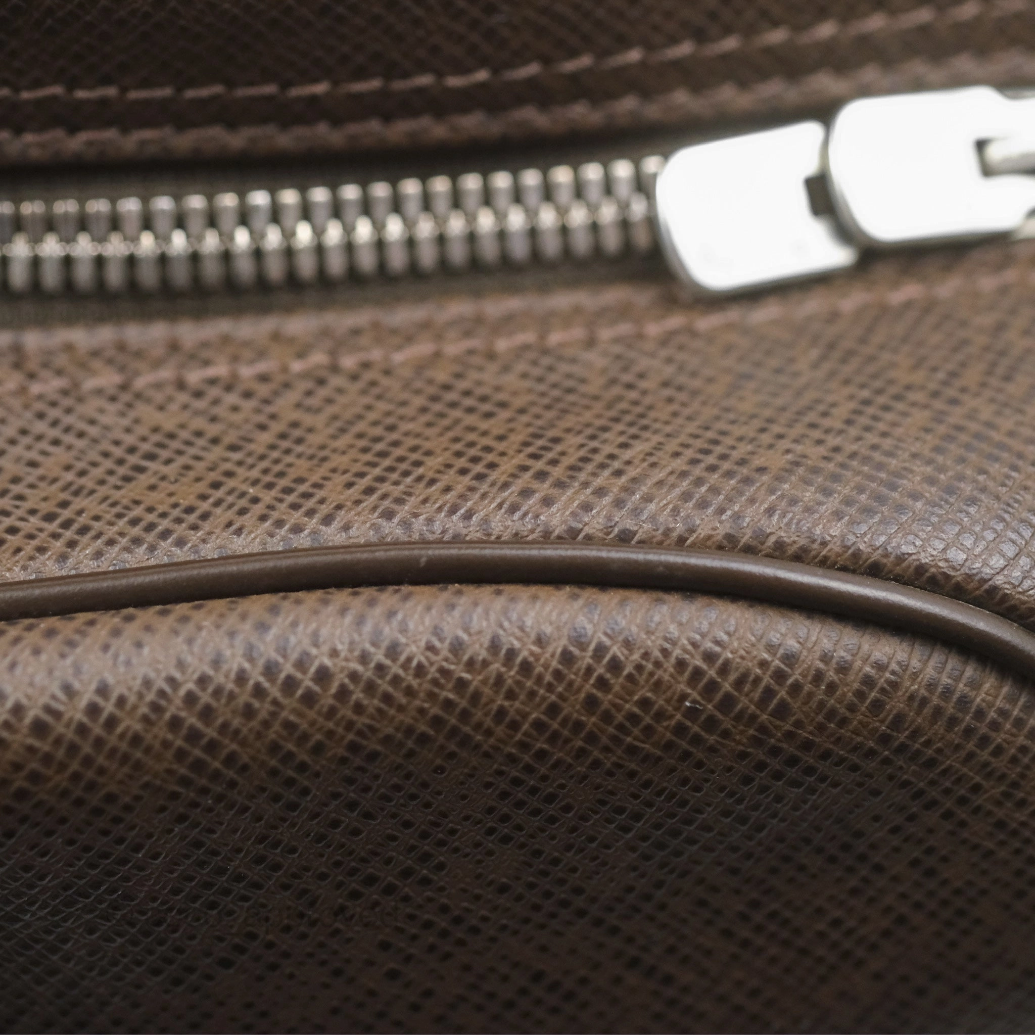 Louis Vuitton Vintage Kendall PM in Brown Taiga Leather