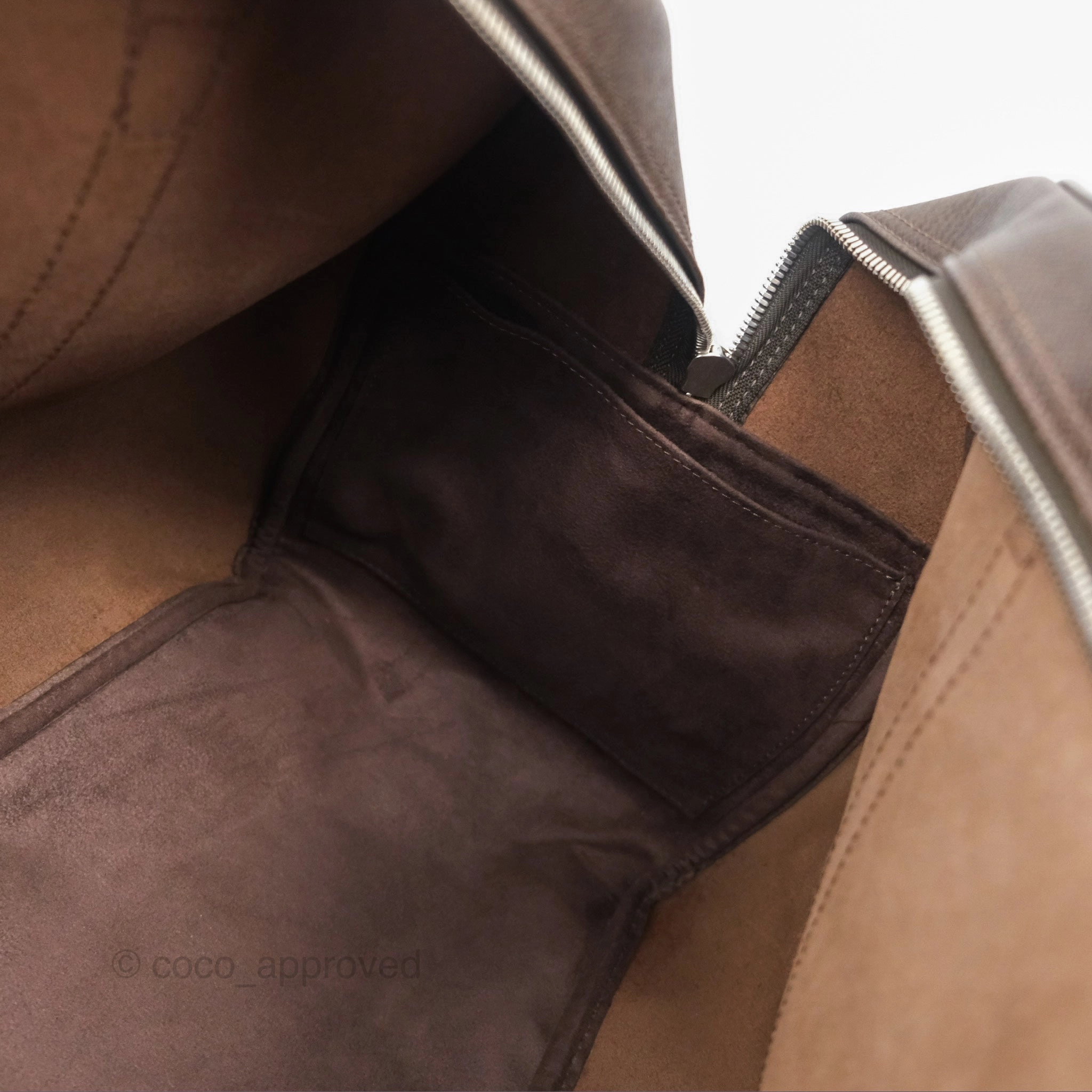 Louis Vuitton Vintage Kendall PM in Brown Taiga Leather