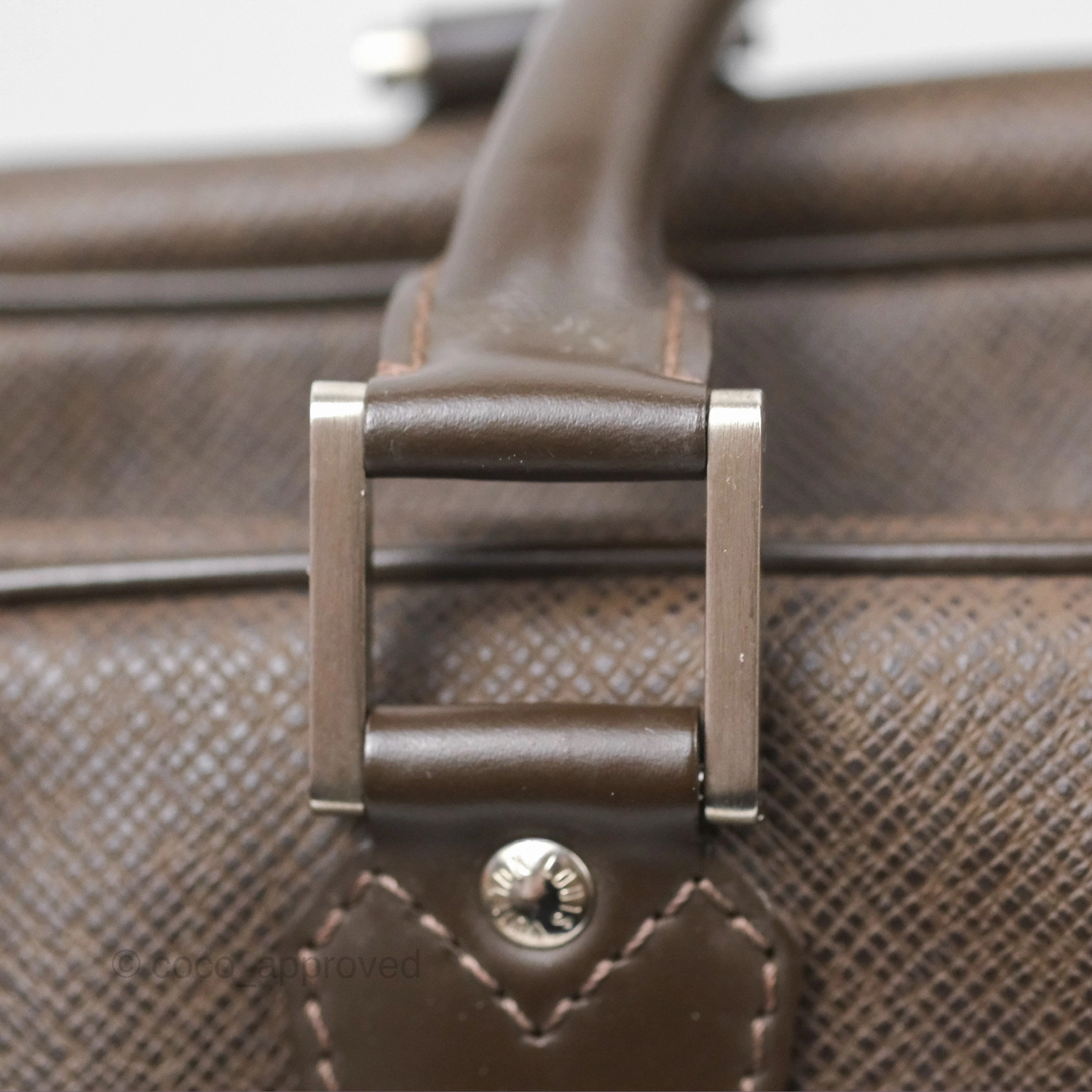 Louis Vuitton Vintage Kendall PM in Brown Taiga Leather
