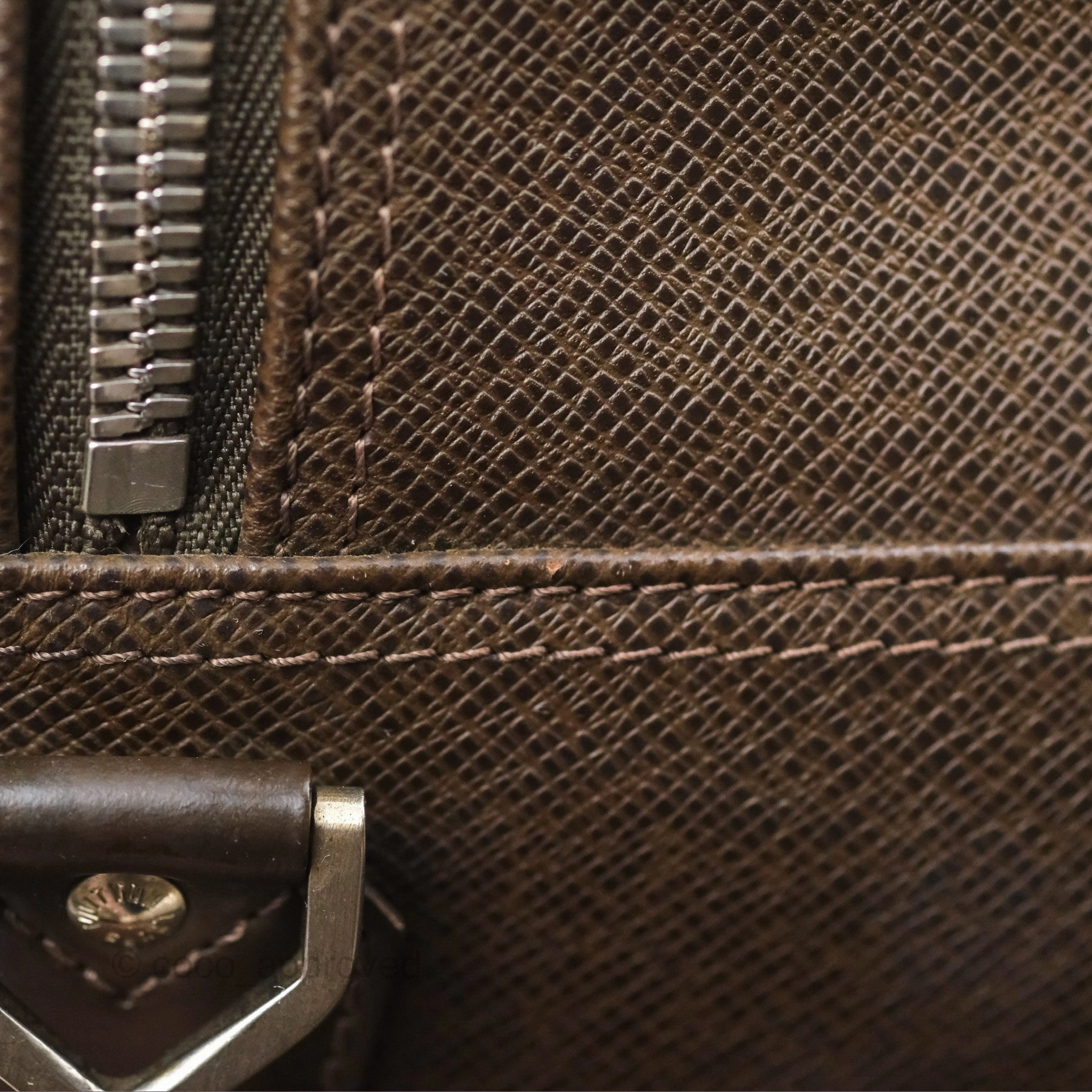 Louis Vuitton Vintage Kendall PM in Brown Taiga Leather
