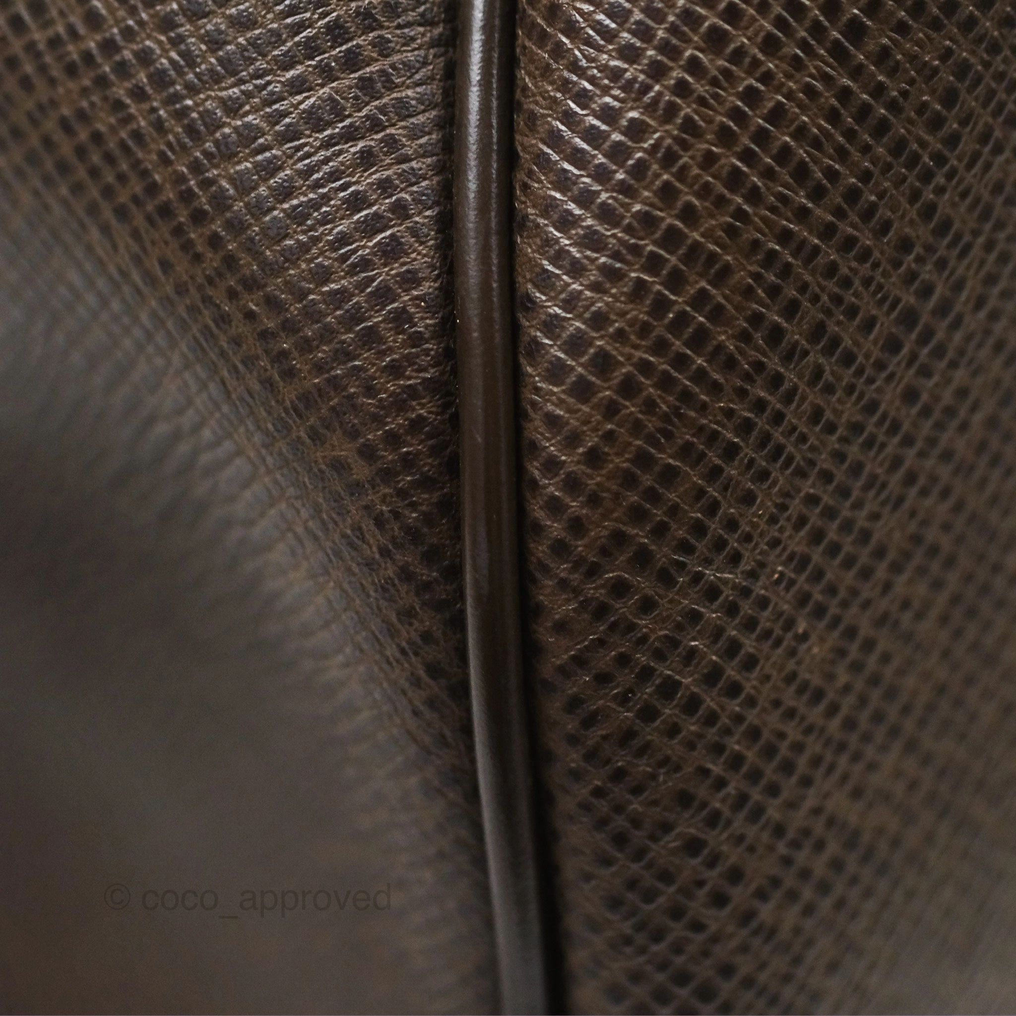 Louis Vuitton Vintage Kendall PM in Brown Taiga Leather